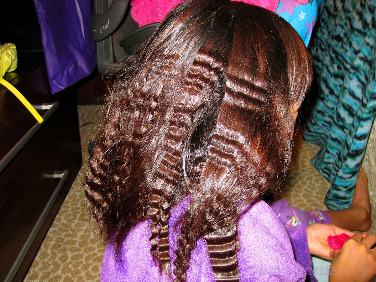Beautiful Crimped Hair Right Side 