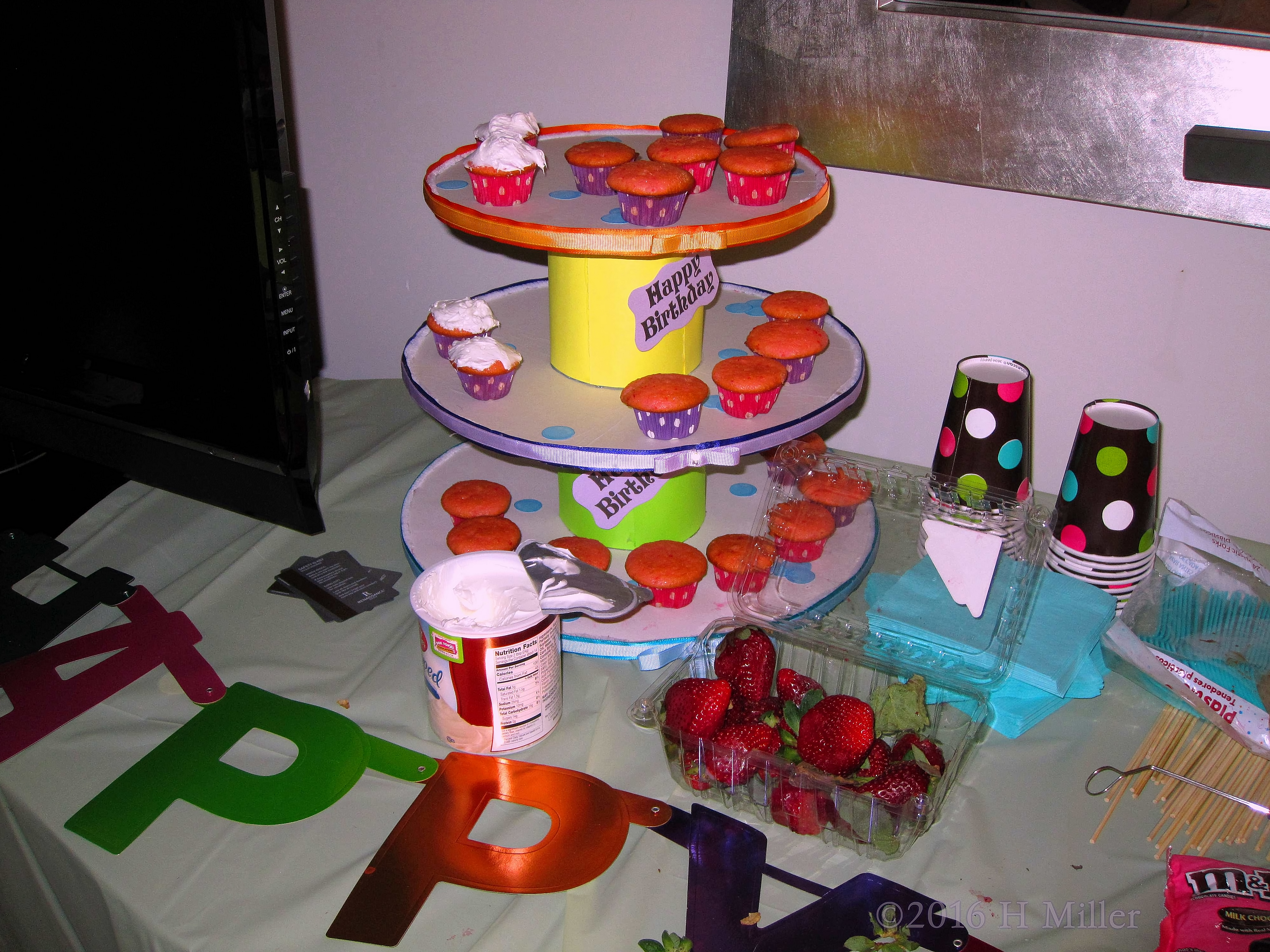 Cupcake Station With Strawberries 