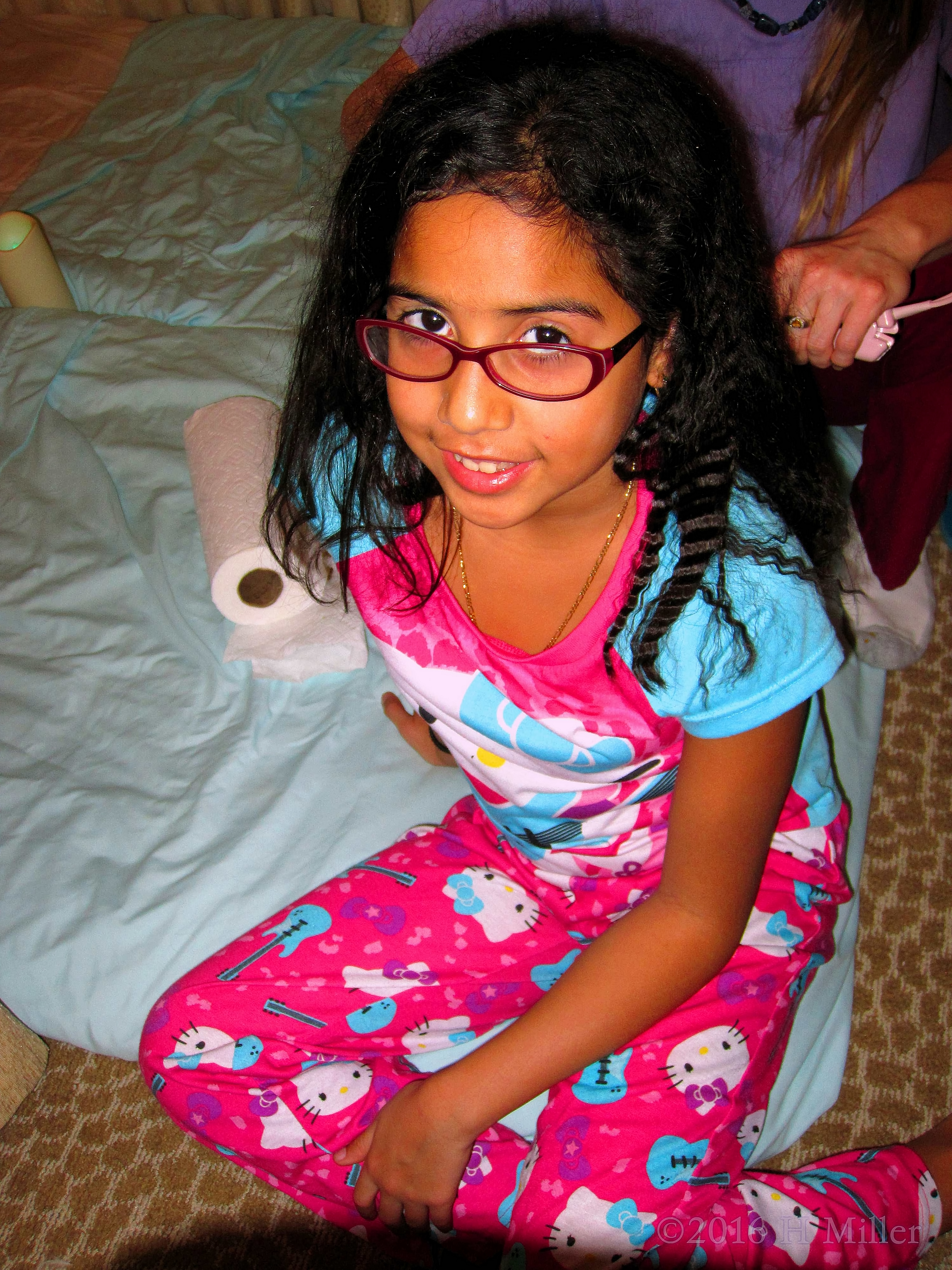 Sitting On The Spa Mat At The Spa For Girls! Sitting On The Spa Mat At The Spa For Girls!