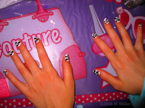 Big Smile With Zebra Nail Design On A Kids Manicure! Big Smile With Zebra Nail Design On A Kids Manicure!