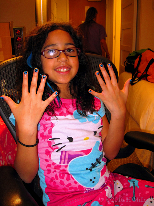 Dark Blue Manicure For Girls! Dark Blue Manicure For Girls!