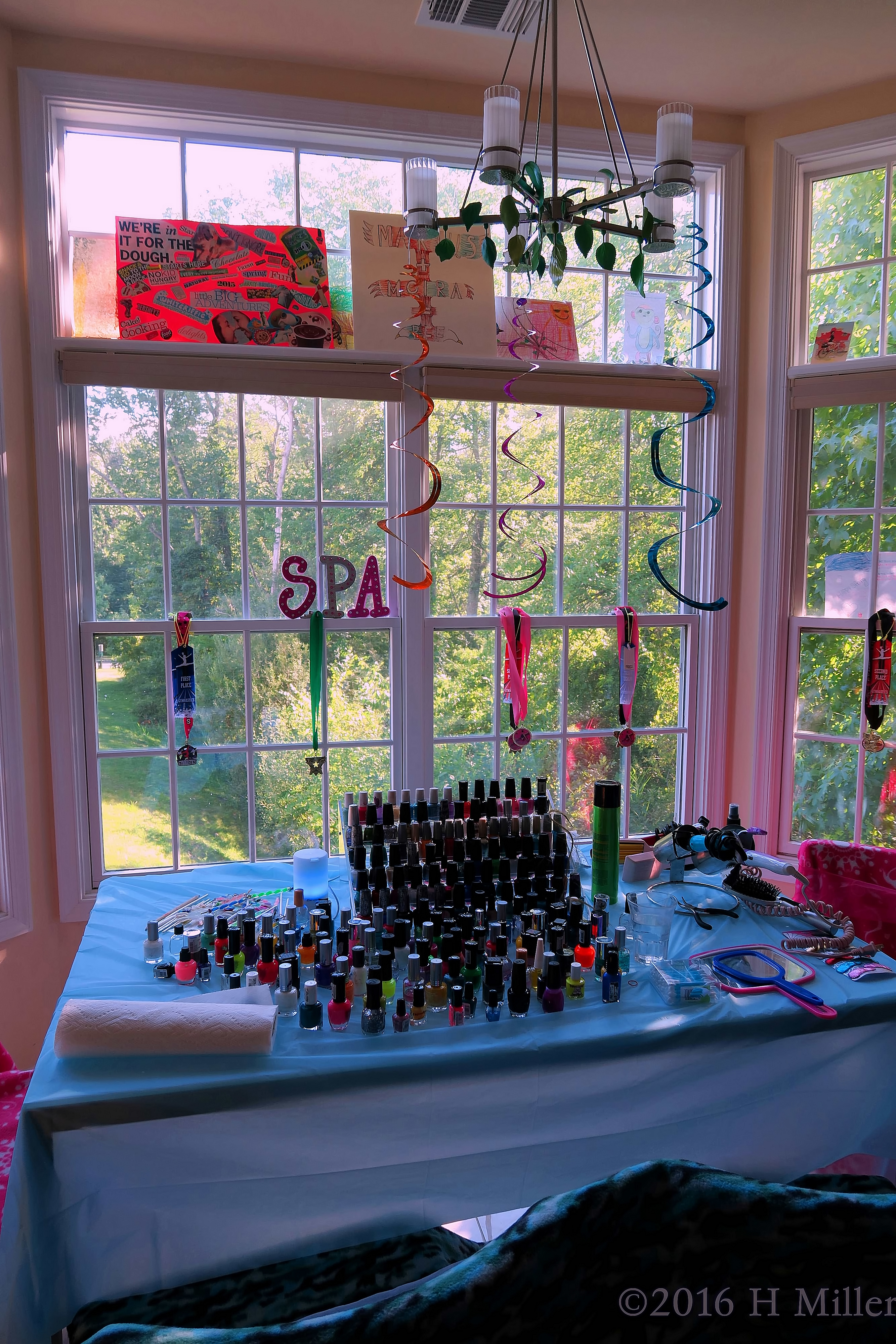 Fun Spa Birthday Party Decorations Over The Manicure Table Fun Spa Birthday Party Decorations Over The Manicure Table