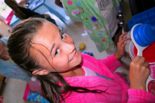 Having Fun With Kids Spa Crafts. Having Fun With Kids Spa Crafts.