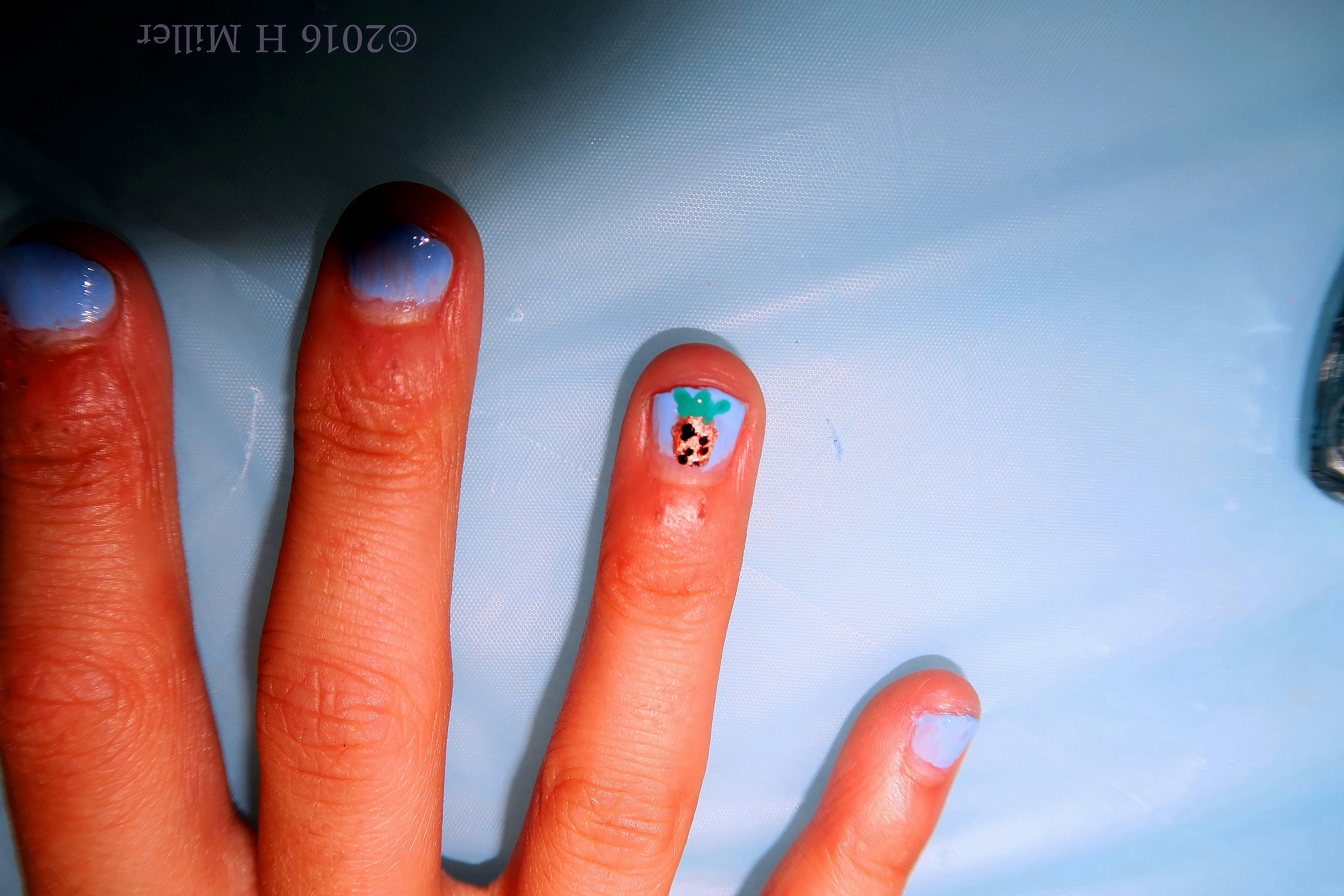 She Has A Pineapple On Her Nails! She Has A Pineapple On Her Nails!