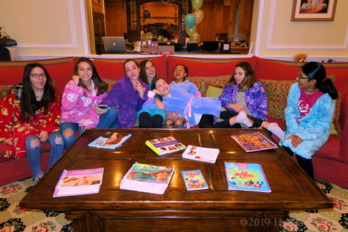 Another Silly Faces Group Pic Before The Spa For Kids! Another Silly Faces Group Pic Before The Spa For Kids!