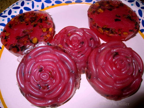 Roses Are Red, Violets Are Blue, These Kids Crafts Are Awesome, It's Totally True! Fantastic Kid Made Soap Crafts! Roses Are Red, Violets Are Blue, These Kids Crafts Are Awesome, It's Totally True! Fantastic Kid Made Soap Crafts!