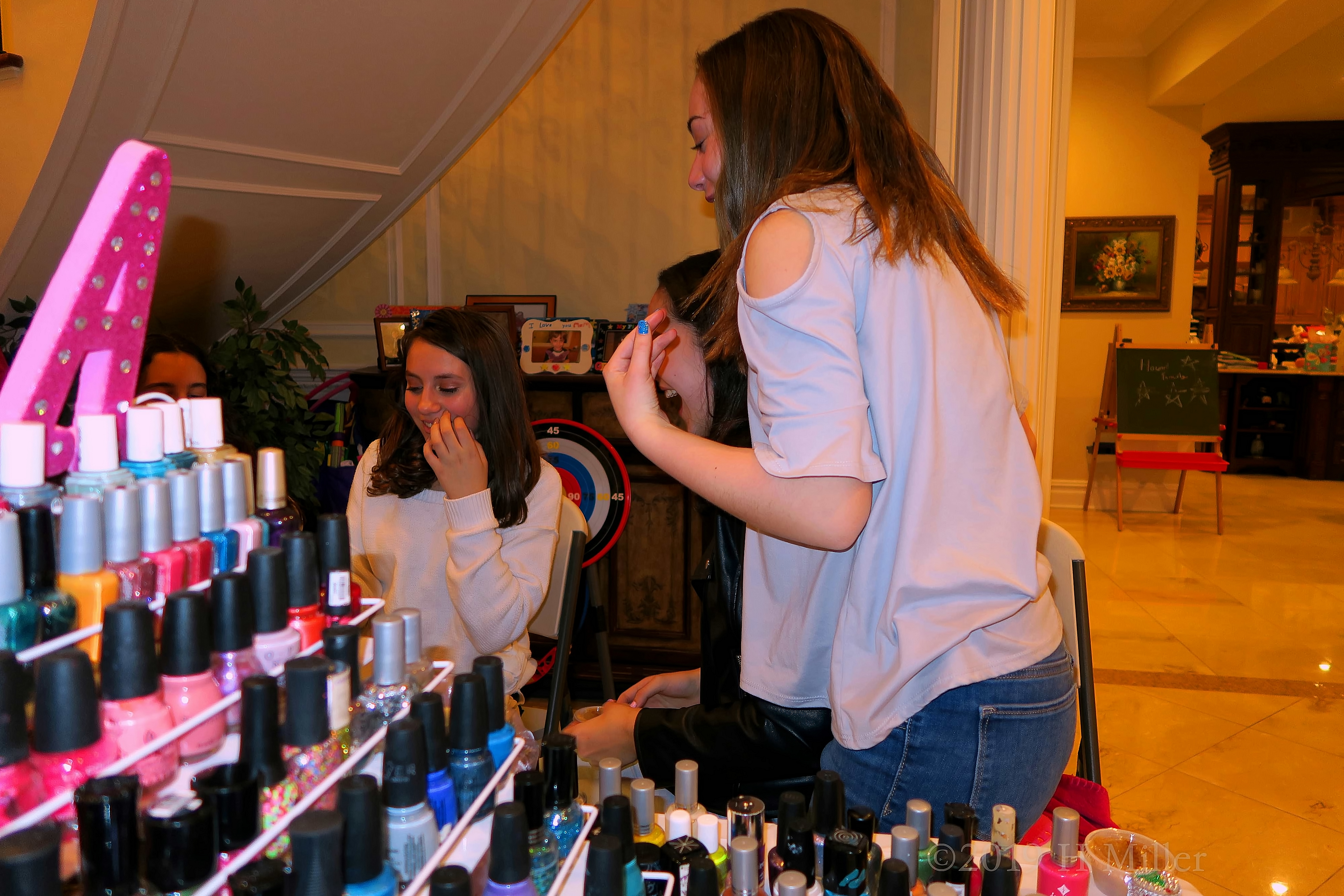 That's So Funny! More Phone Adventures At The Spa For Girls! That's So Funny! More Phone Adventures At The Spa For Girls!