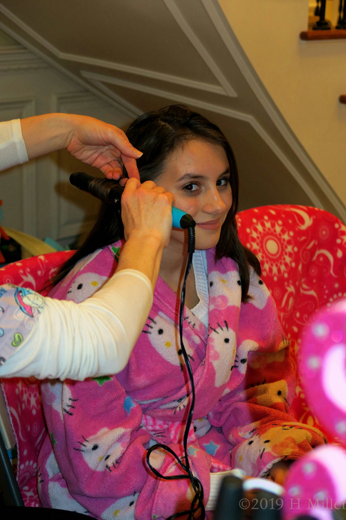 She Can't Wait! Her Kids Hairstyle Has Just Begun She Can't Wait! Her Kids Hairstyle Has Just Begun