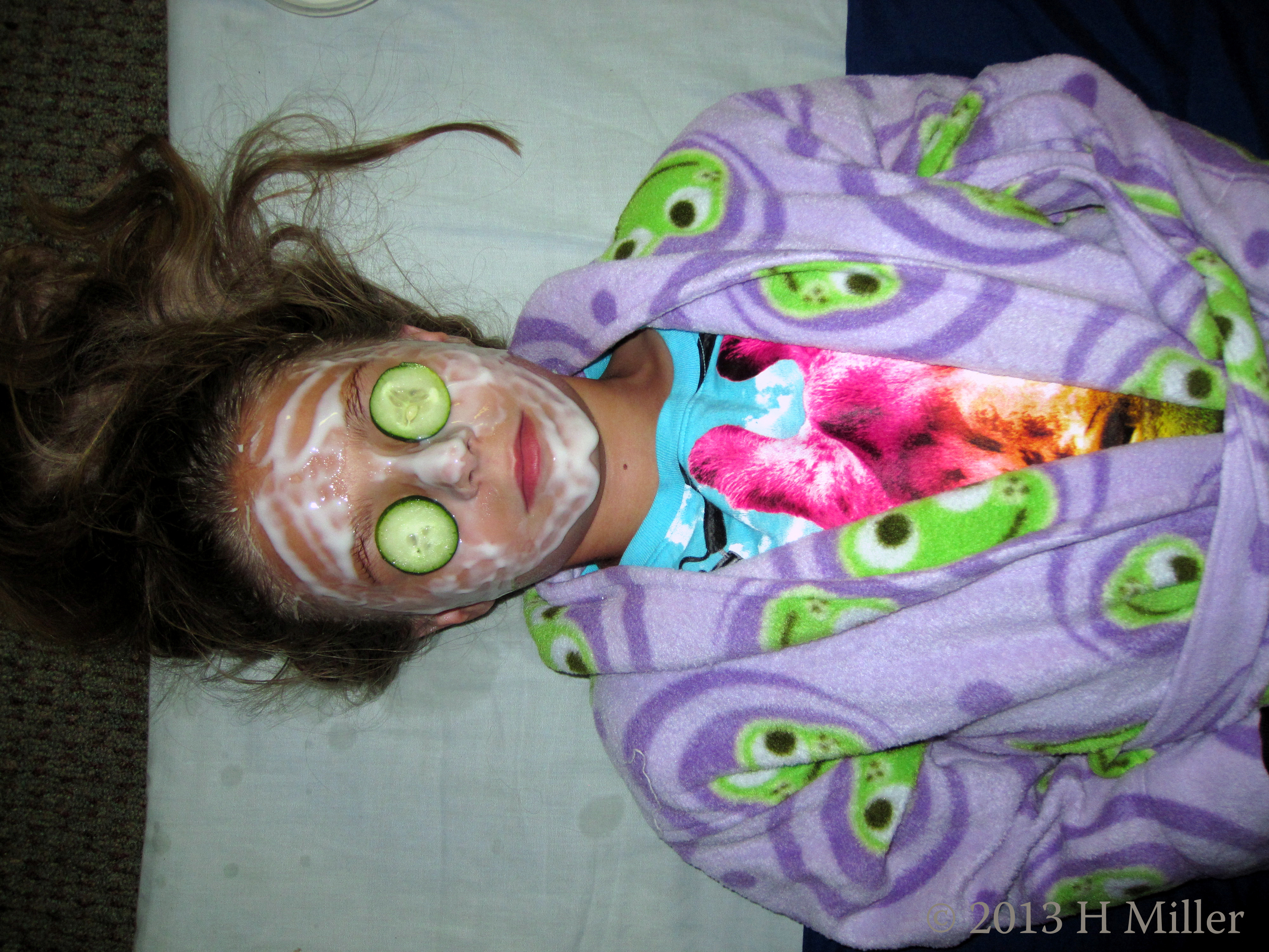 Spa Party Relaxation Vanilla Masque And Cut Cukes!! Spa Party Relaxation Vanilla Masque And Cut Cukes!!