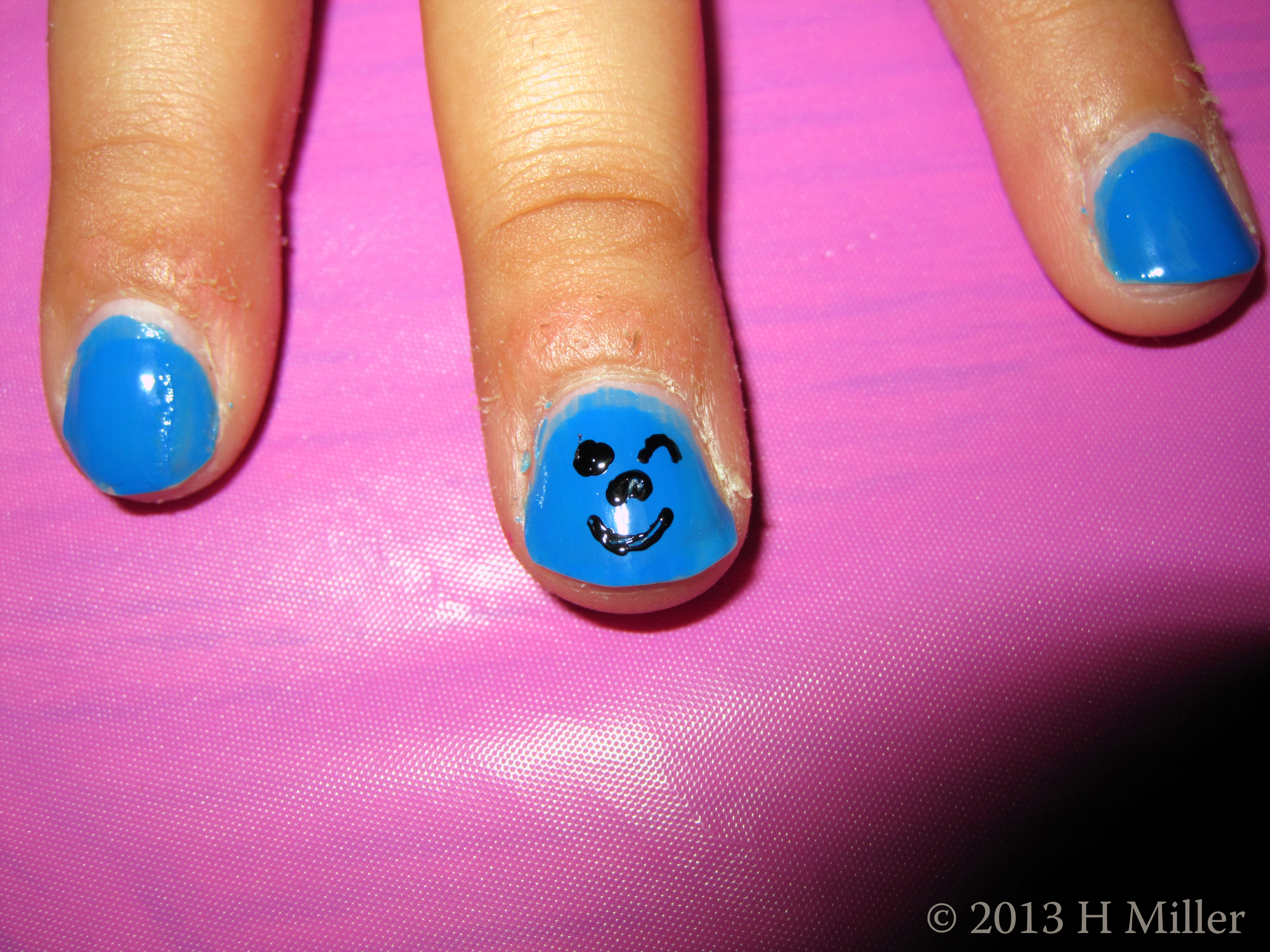 Winky Face Girls Spa Nail Art Close Up Winky Face Girls Spa Nail Art Close Up