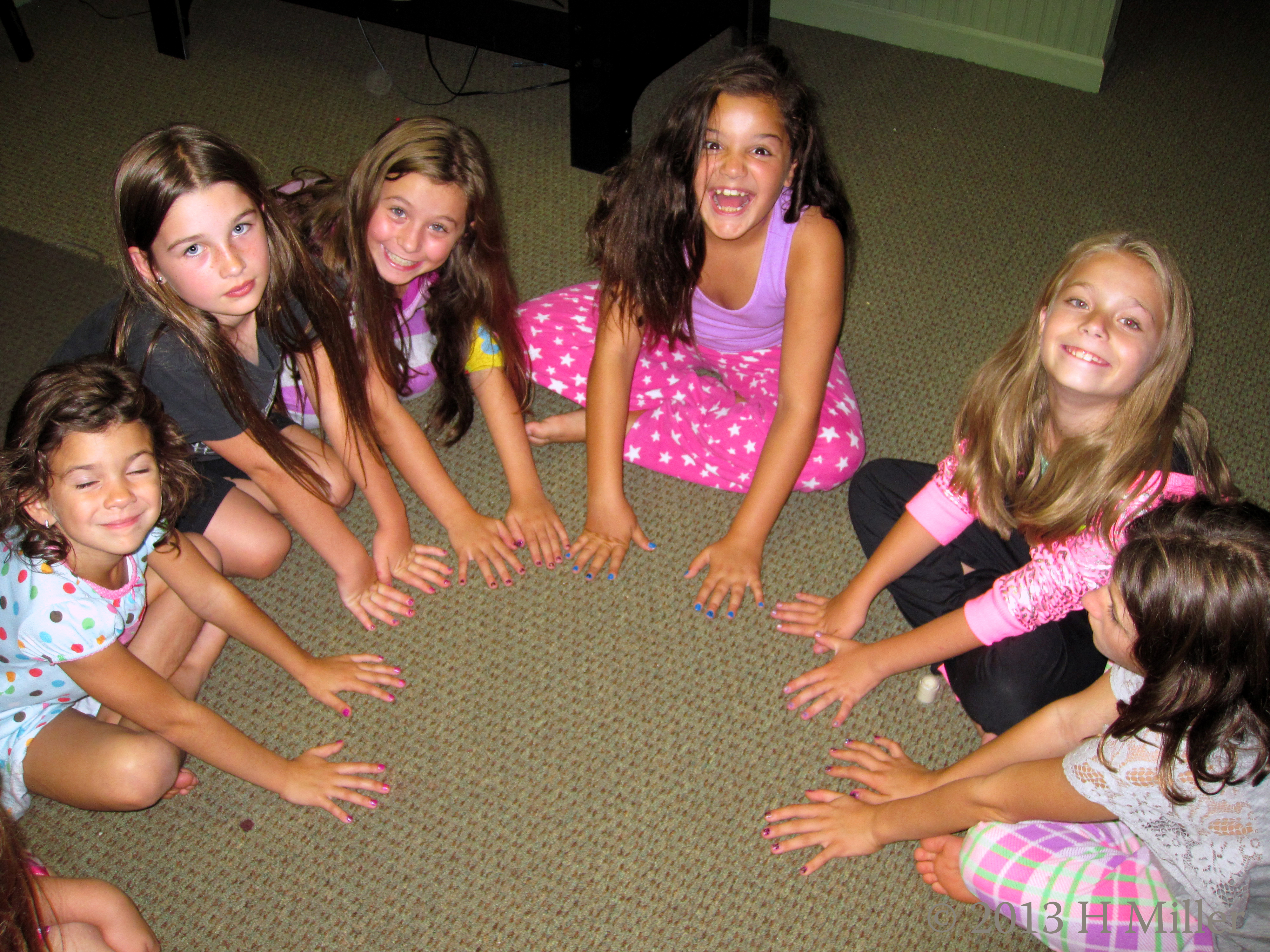 Another Nail Art Pic. Manis Only This Time! Another Nail Art Pic. Manis Only This Time!