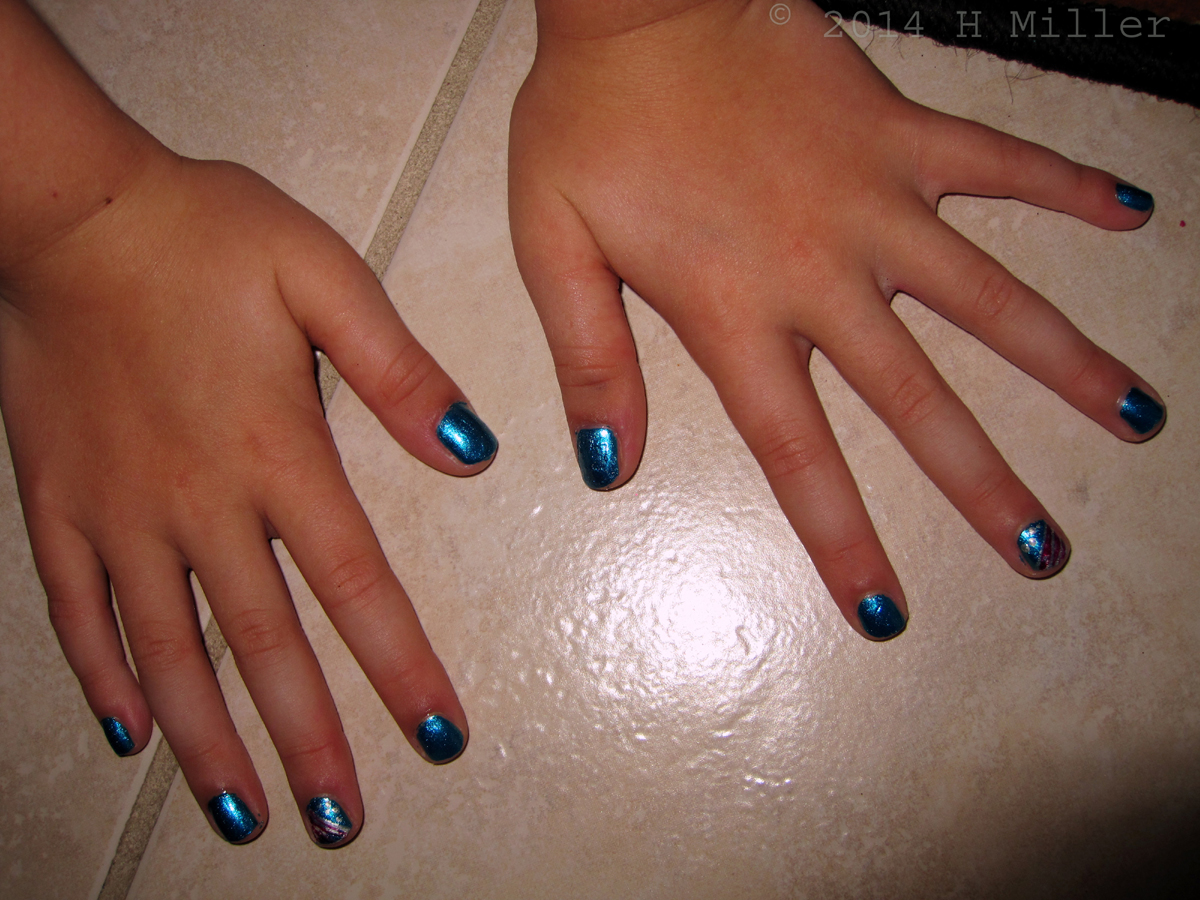 Metallic Blue Polish And American Flag Nail Art 