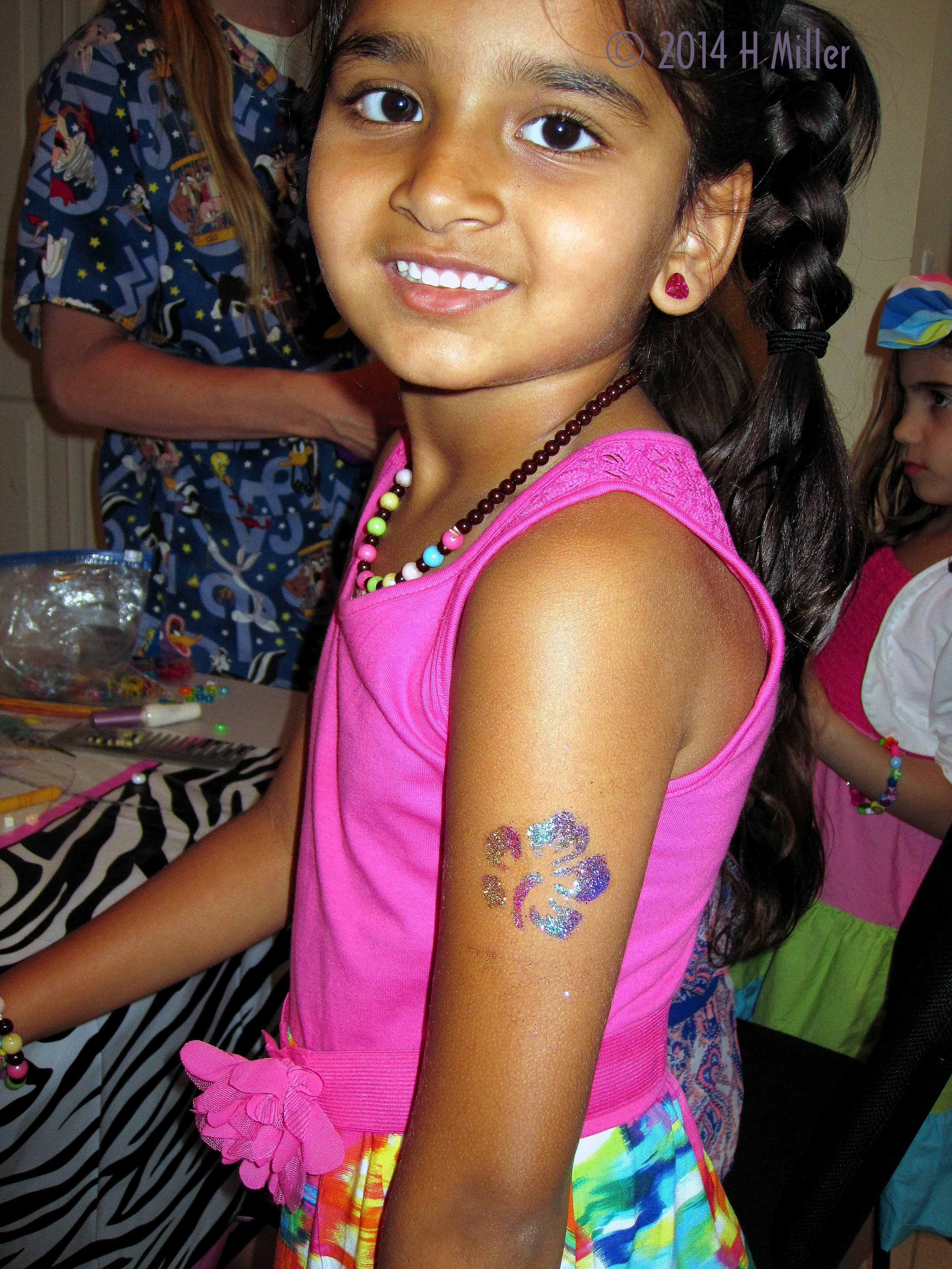 Hawaiian Flower Multicolor Body Glitter Art Hawaiian Flower Multicolor Body Glitter Art