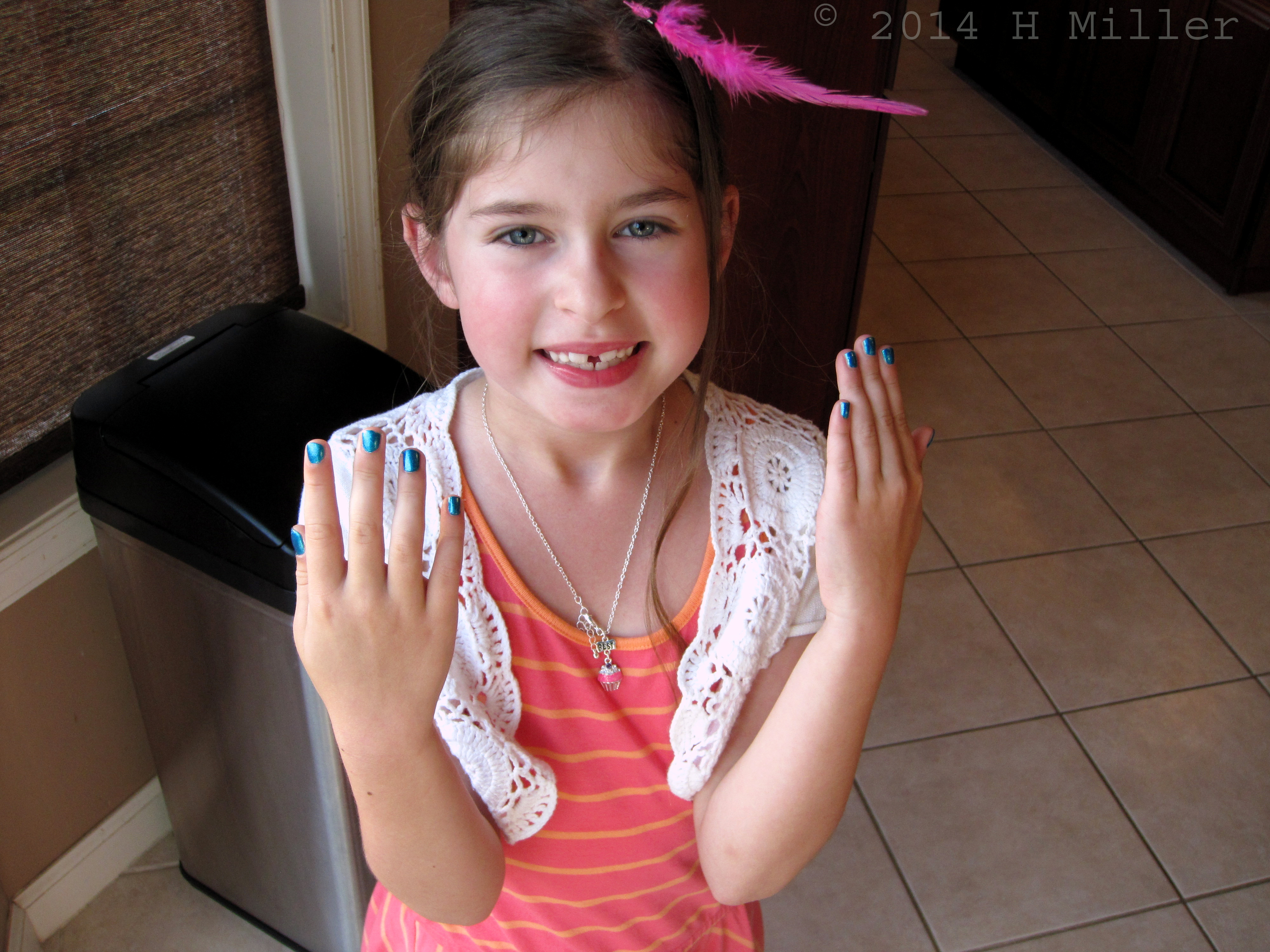 Metallic Blue Nail Art Elegant And Simple Design 