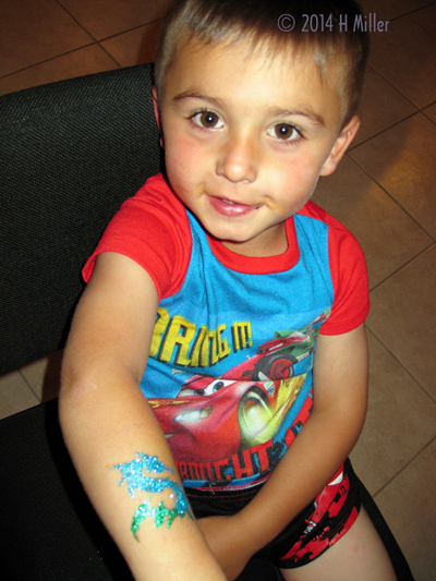 Kids Body Glitter Art Colorful Dragon Kids Body Glitter Art Colorful Dragon