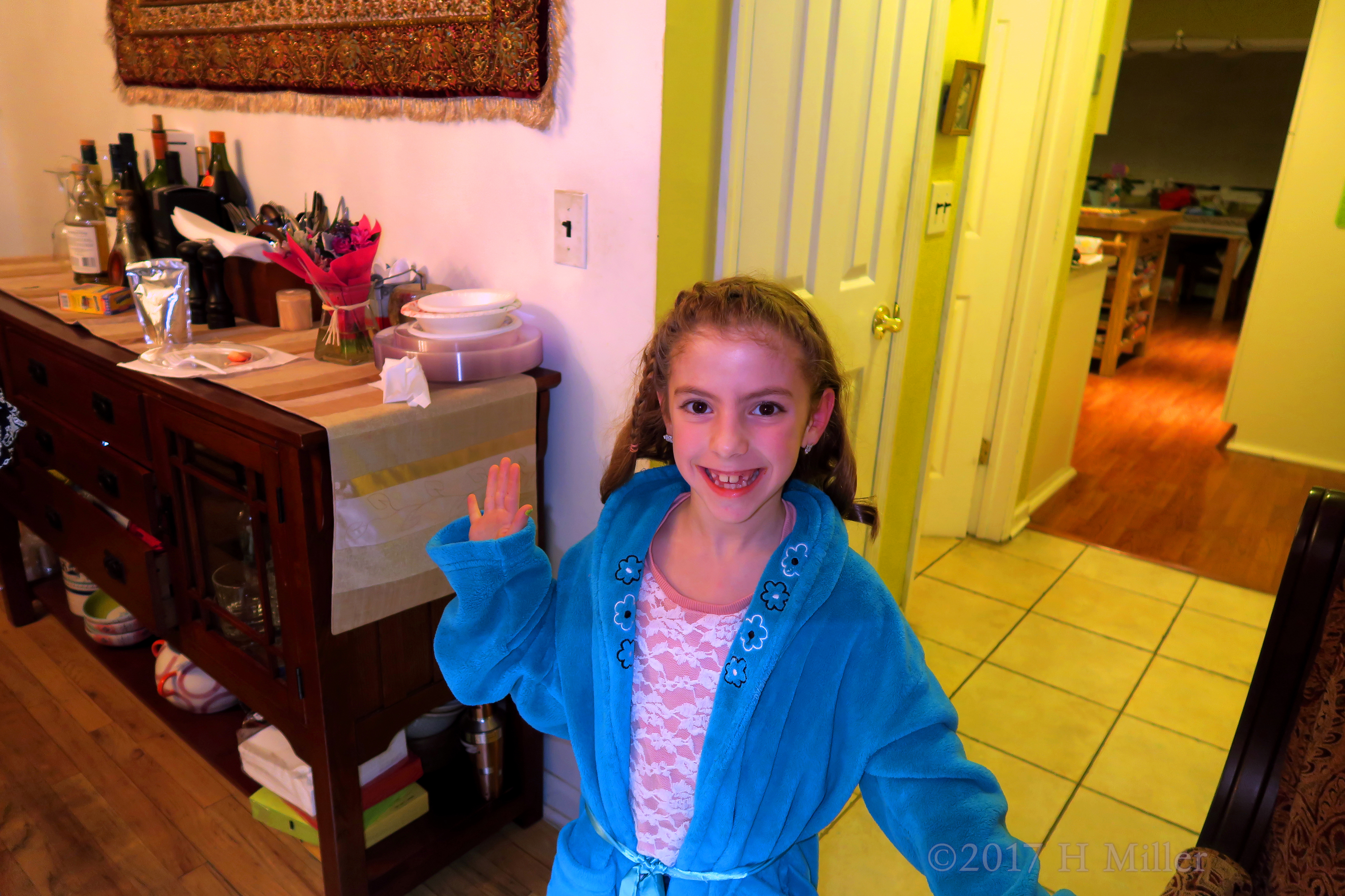 Big Smiles At The Spa For Kids After Her Hairstyle Is Finished. Big Smiles At The Spa For Kids After Her Hairstyle Is Finished.