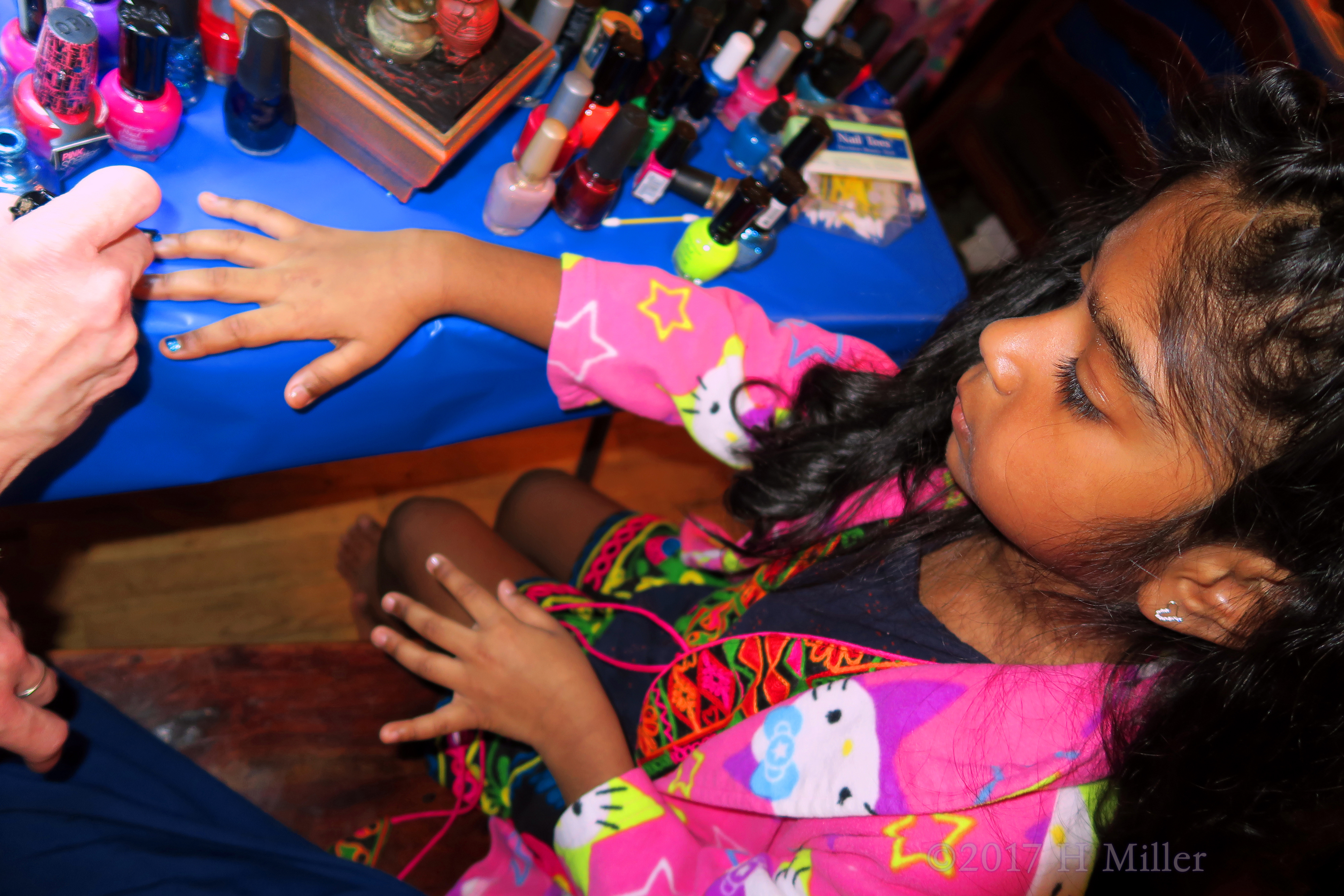 Getting Her Mini Mani Done At The Spa For Kids! Getting Her Mini Mani Done At The Spa For Kids!