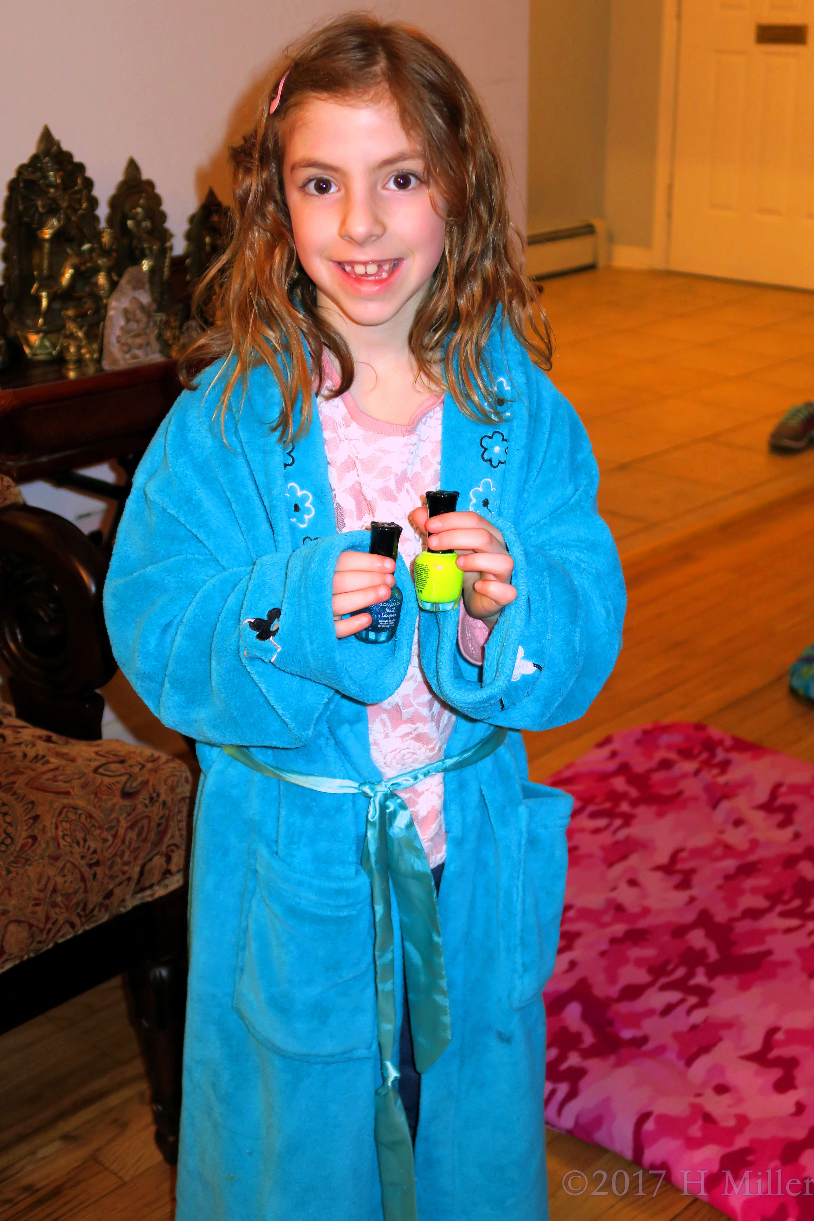 She Wants These Colors For Her Girls Mani! She Wants These Colors For Her Girls Mani!