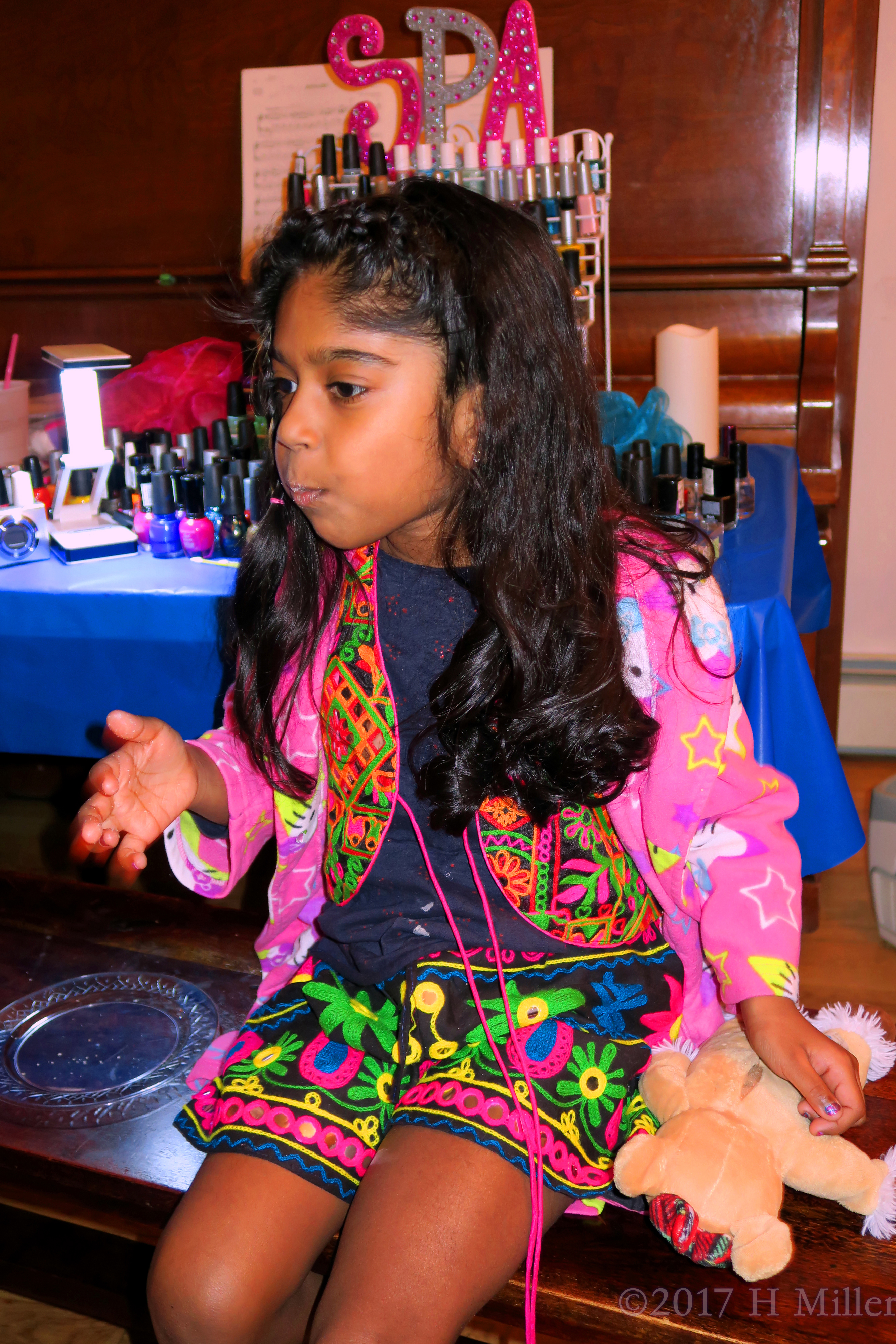 Eating Snacks At The Spa. Eating Snacks At The Spa.