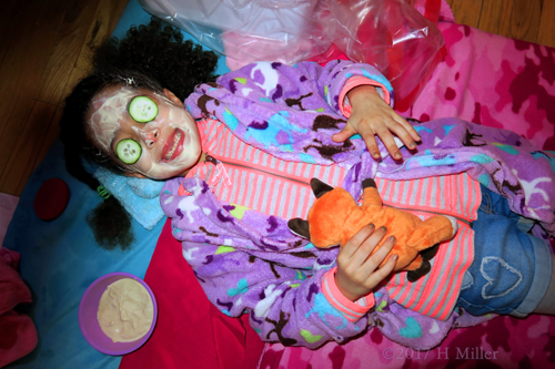 Relaxing With Cukes On Her Eyes During The Facial For Girls.