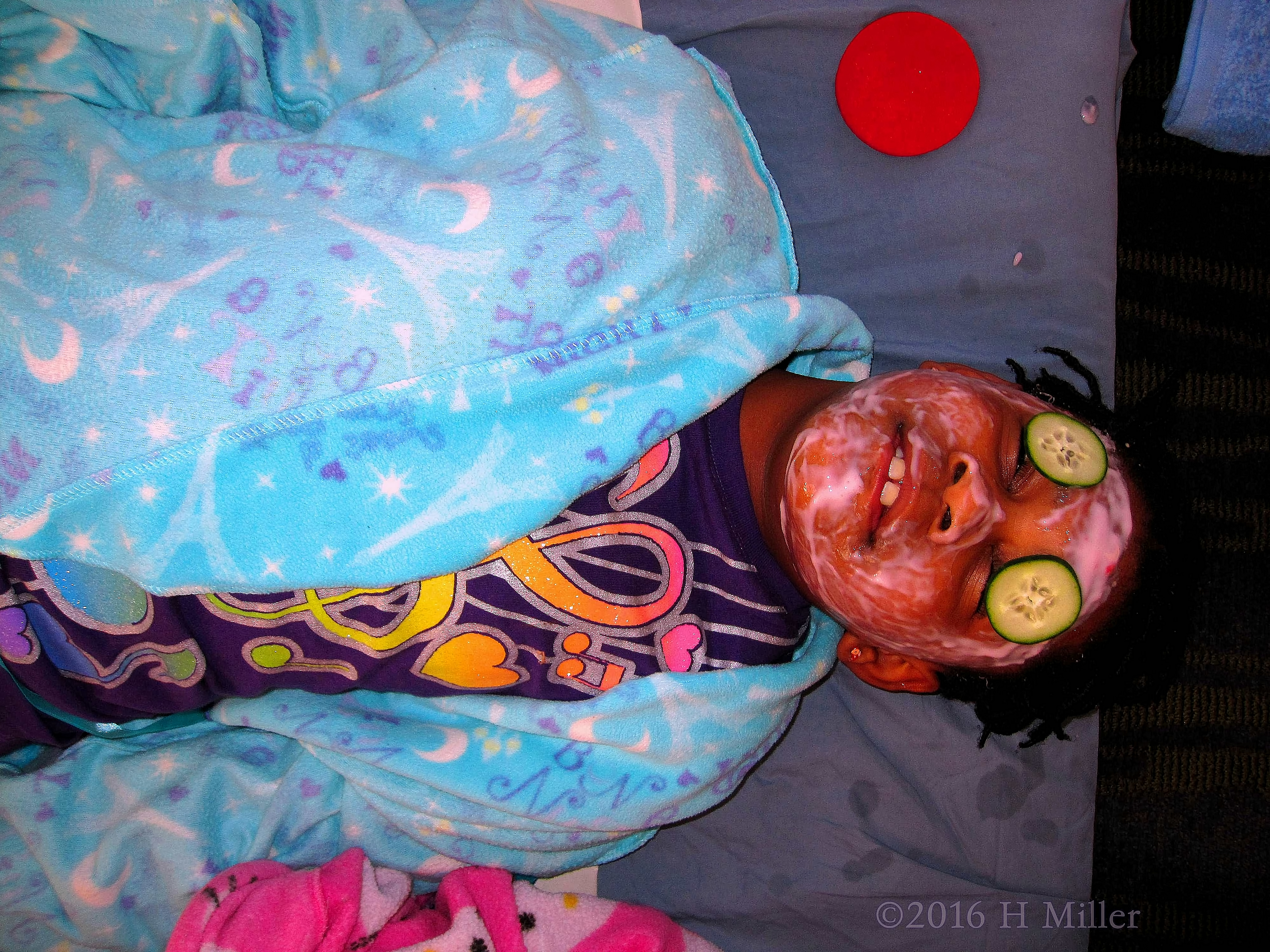 Spa Party Girls Cucumber And Facial Masque. Spa Party Girls Cucumber And Facial Masque.