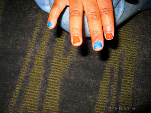 Cute Colorful Mini Mani At The Nail Spa! Cute Colorful Mini Mani At The Nail Spa!