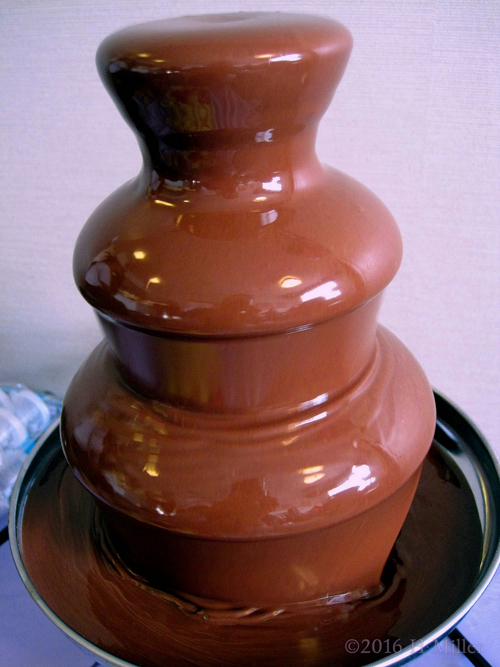 Spa Birthday Party Chocolate Fountain Looks Super Cool, And Delicious, Too Spa Birthday Party Chocolate Fountain Looks Super Cool, And Delicious, Too