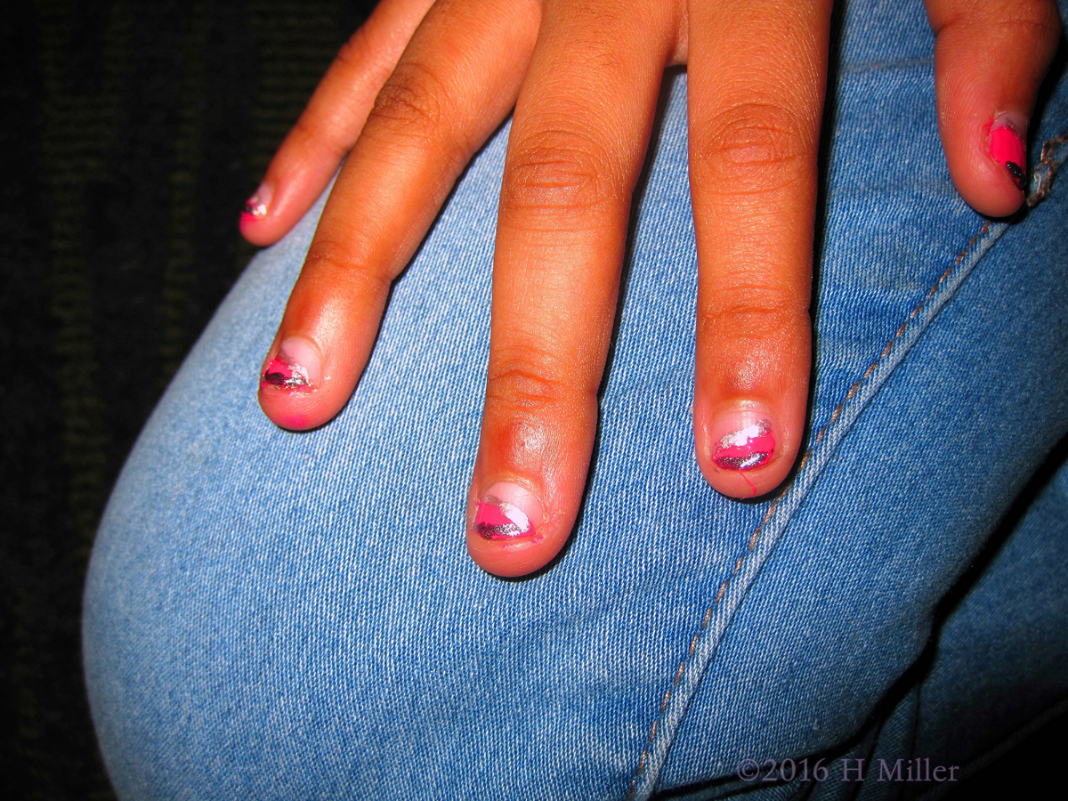 How Amazing These Nails Are Looking With These Pretty Silver Stripes On Pink! 