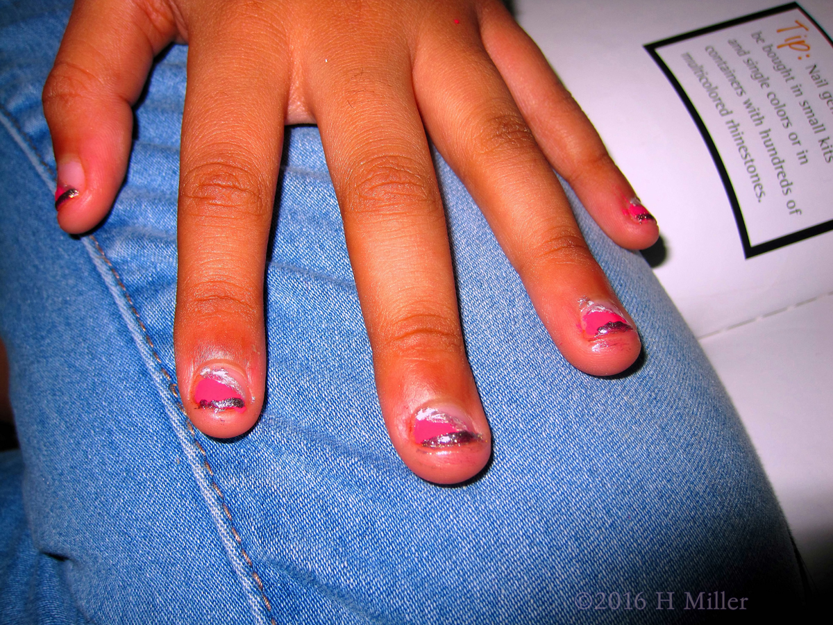 Super Cool Pink Nail Art. 