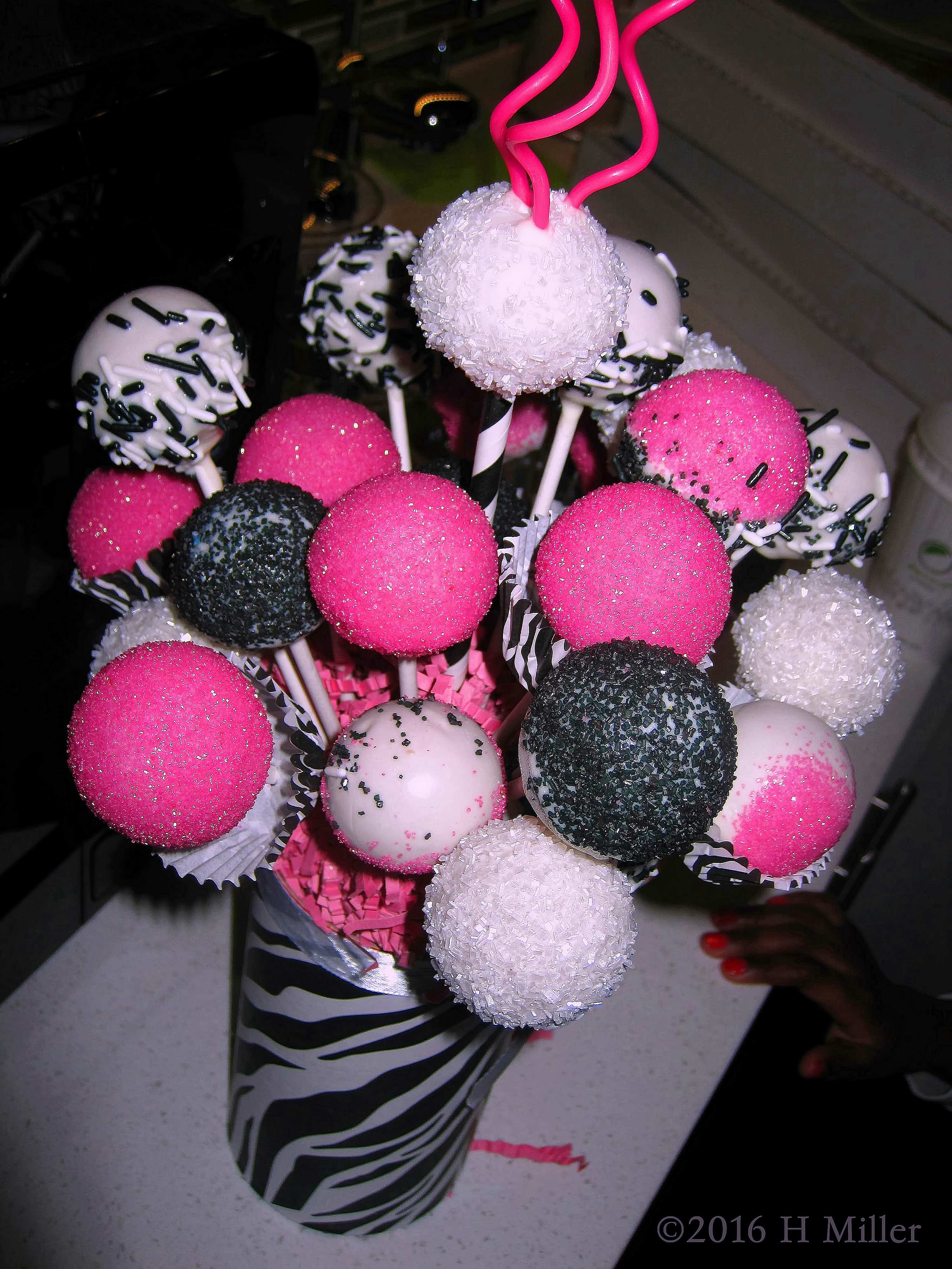 Fun Decorations At The Spa Party For Kids. Fun Decorations At The Spa Party For Kids.