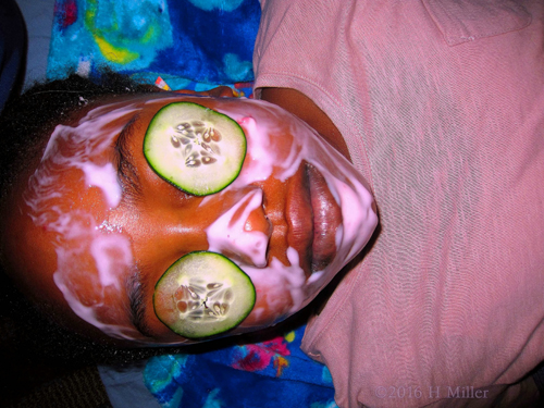 A Very Close View Of The Kids Facial Masque. A Very Close View Of The Kids Facial Masque.