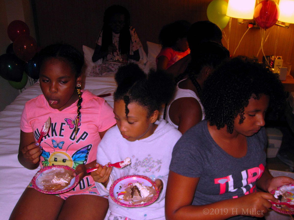 Spa Birthday Party For Girls For Nicole And Michelle At Home In New Jersey Gallery 1 