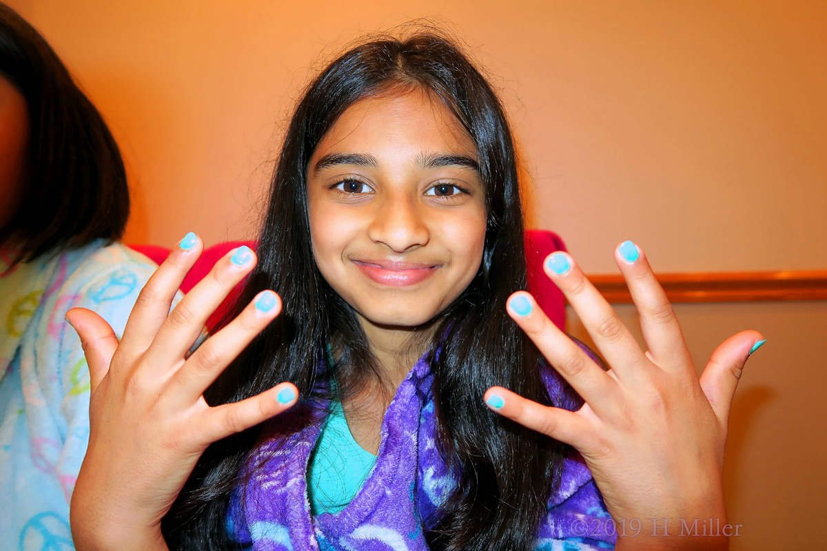 Nidhi Happily Shows Off Her Cool Girls Manicure! 