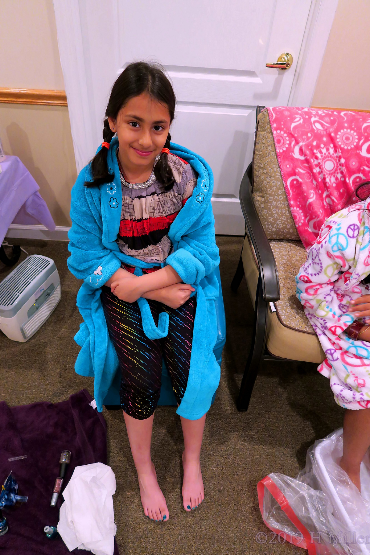 Smiling Guest In Cool Blue Spa Robe Shows Off Her Matching Girls Pedicure! 