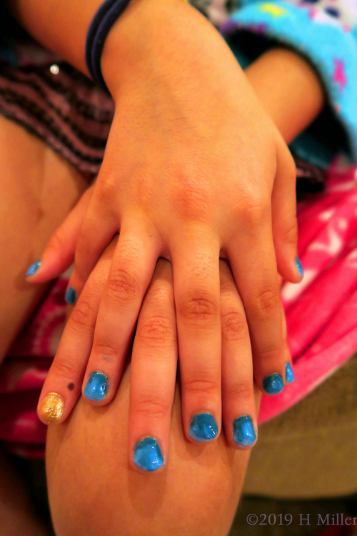 Such A Lovely Ombre Nail Design On This Kids Manicure!