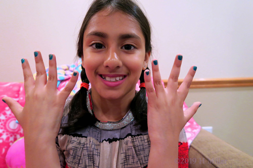 Yes For A Perfect Girls Manicure!