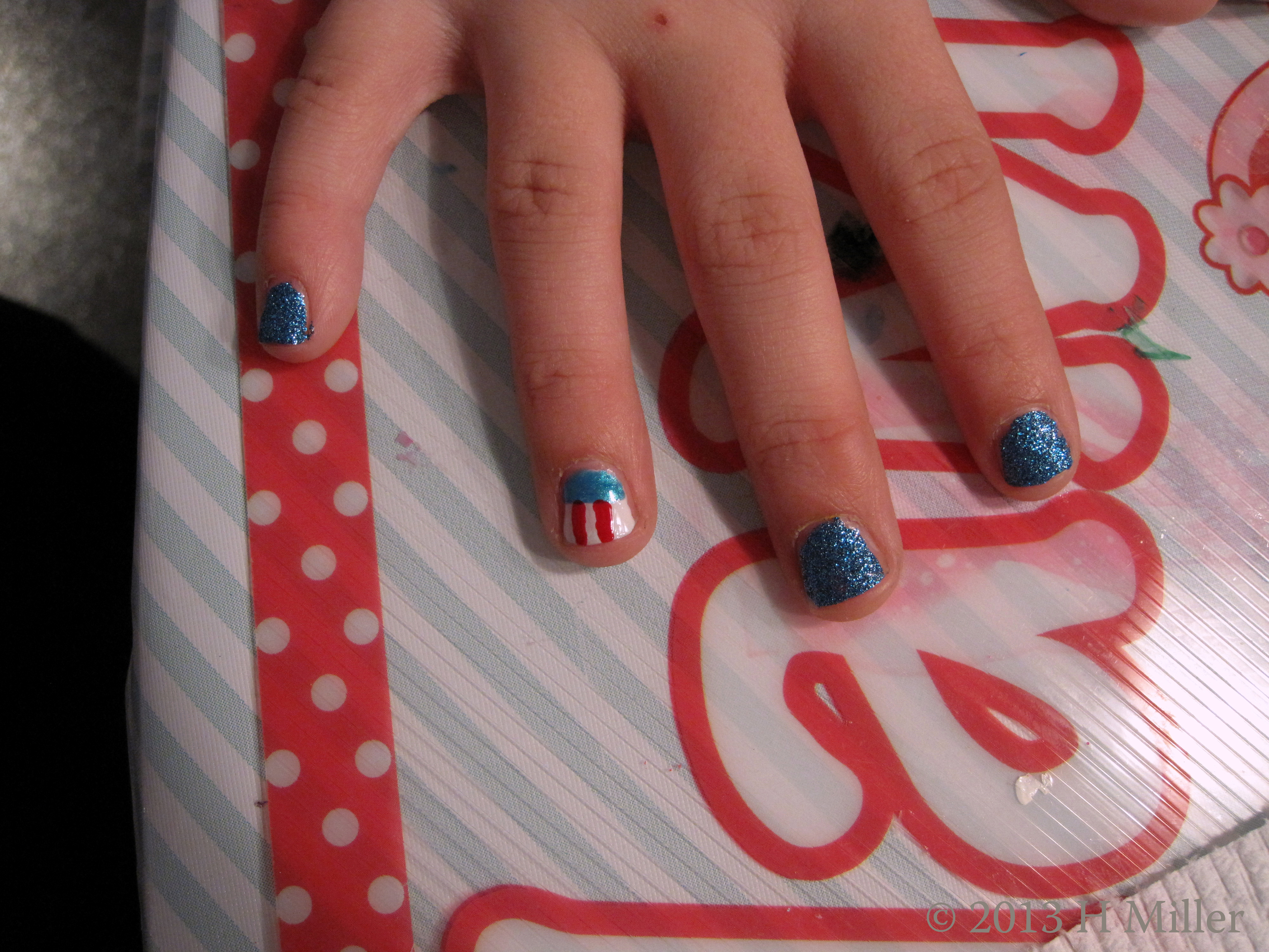 Kids Nail Art American Flag Design With Blue Sparkle Polish Kids Nail Art American Flag Design With Blue Sparkle Polish