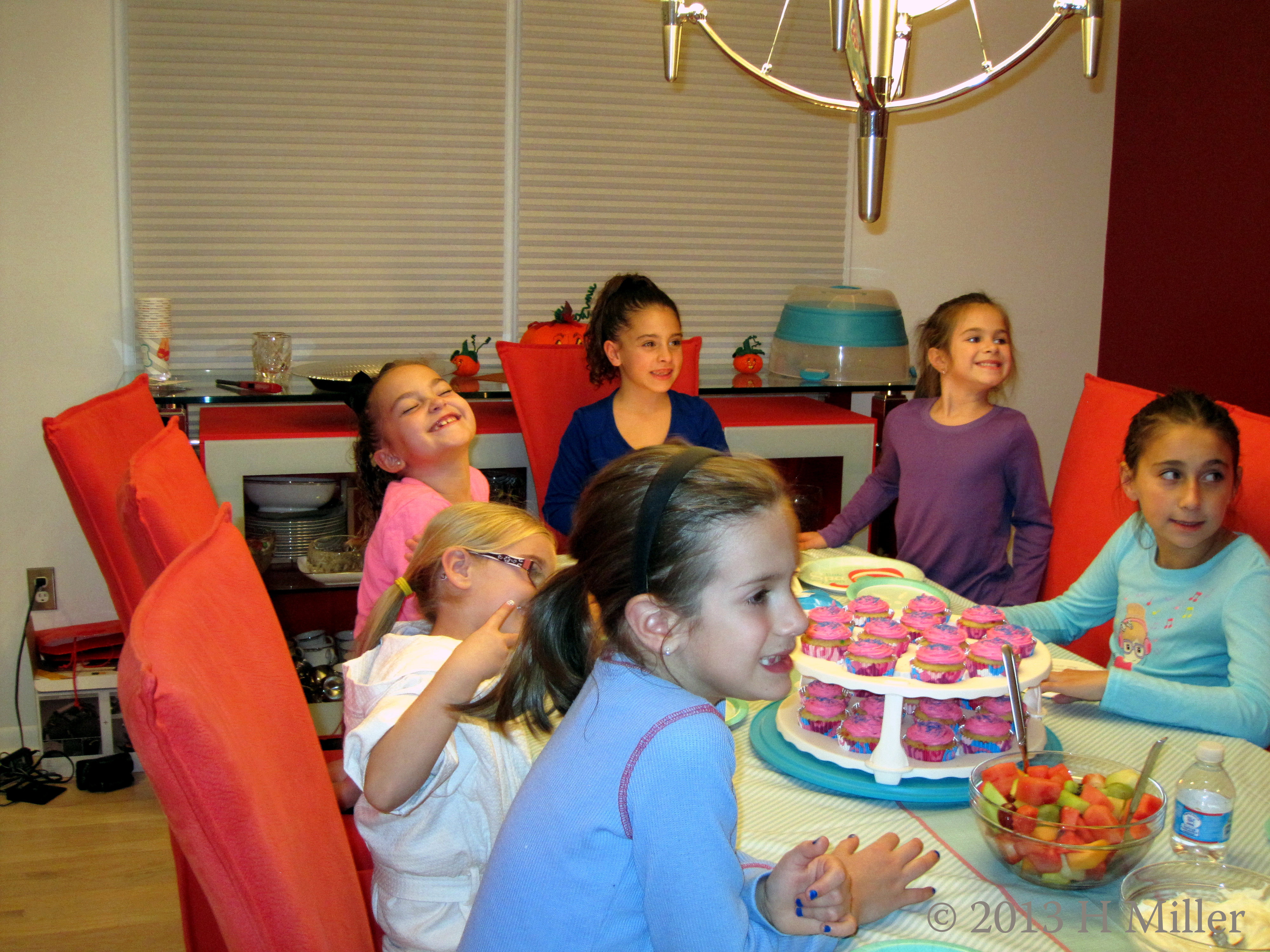 The Kids Posing For Nina's Mom's Pics The Kids Posing For Nina's Mom's Pics