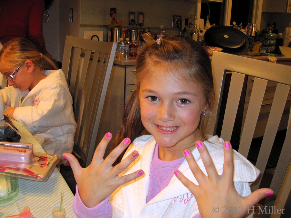 Hot Pink Polish Kids Spa Party Nail Art Hot Pink Polish Kids Spa Party Nail Art