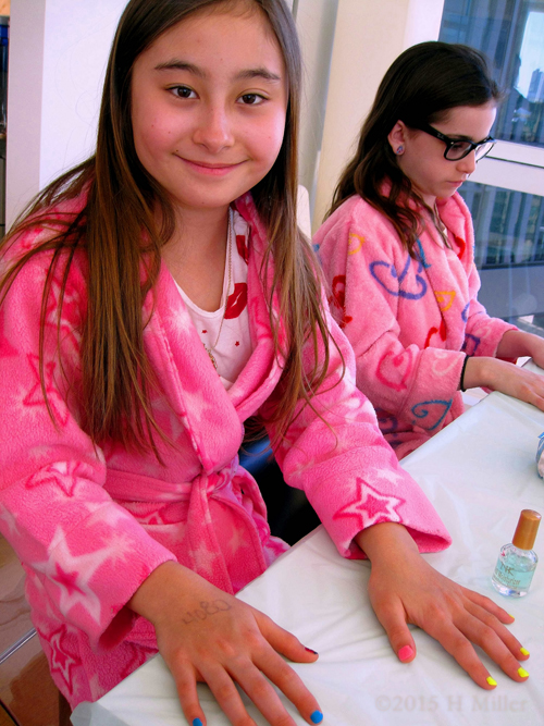 Noelle Receiving A Kids Mani.