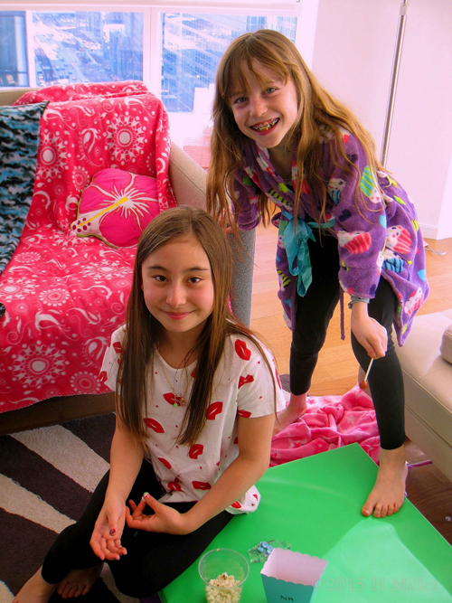 A Great Pic Of The Birthday Girl And Her Guest Enjoying The Spa Party. A Great Pic Of The Birthday Girl And Her Guest Enjoying The Spa Party.