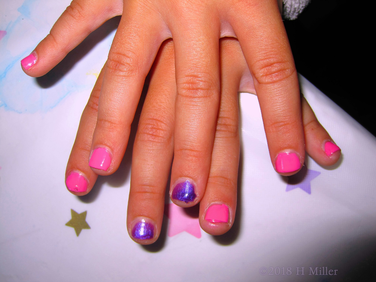 Glistening Purple And Pink Manicure For Kids, Looks Cool! 
