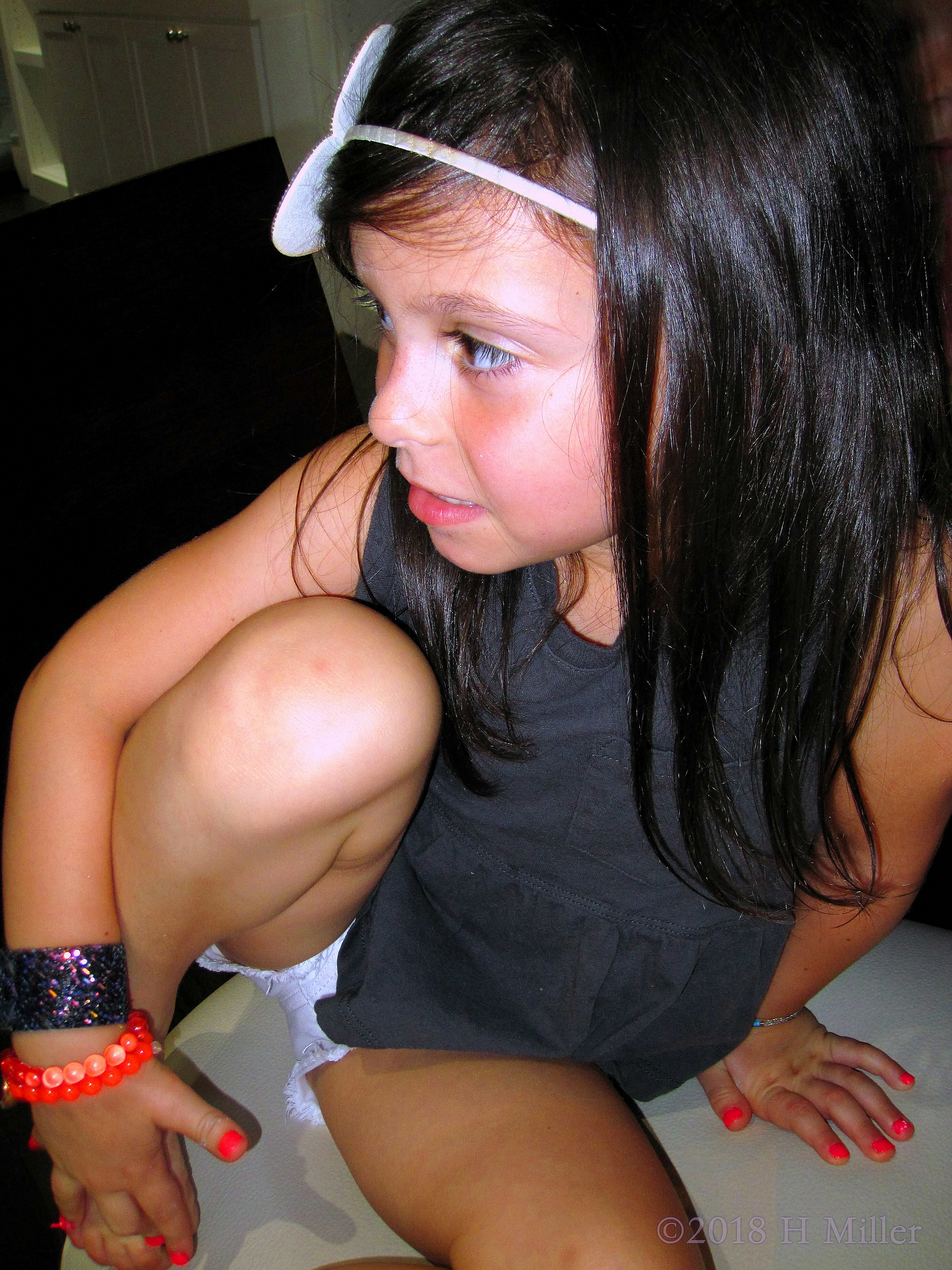 Candid Capture Of The Kids Party Guest! Candid Capture Of The Kids Party Guest!