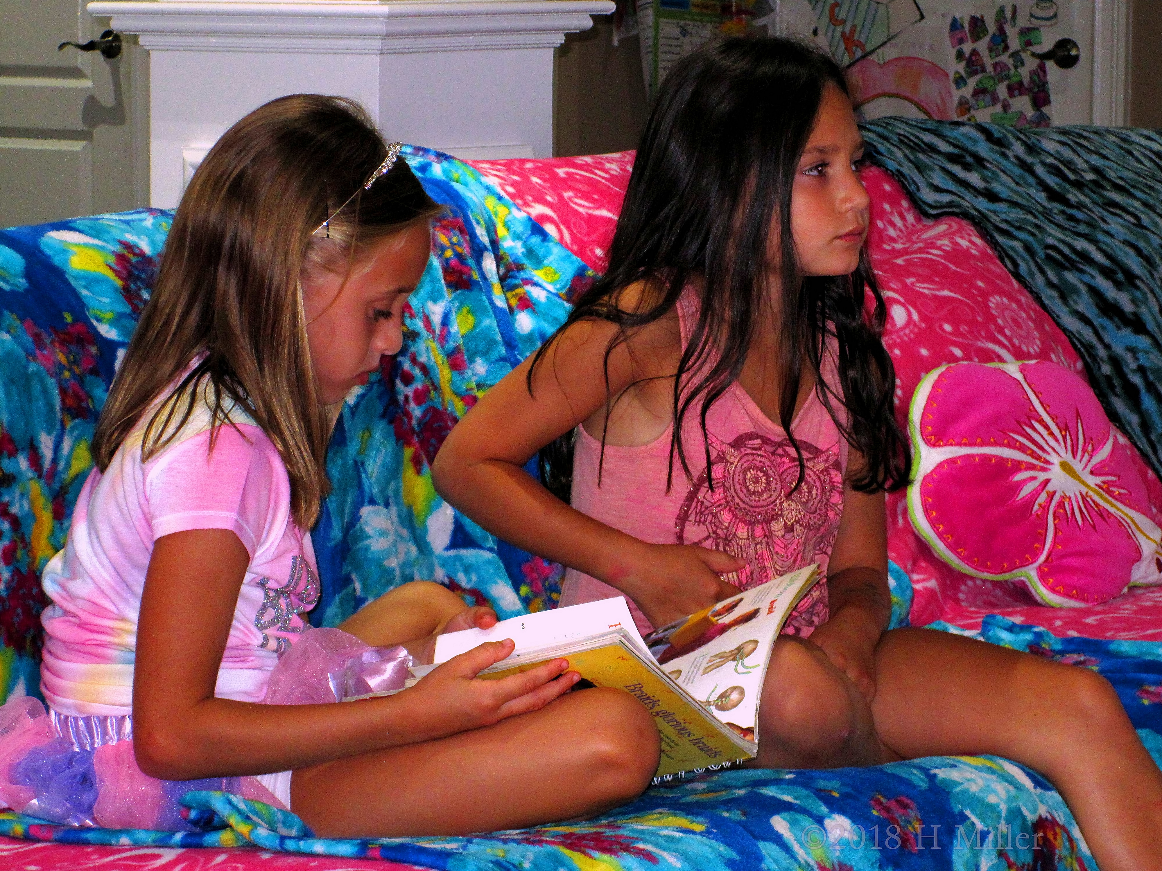 Cool Shot Of The Girls While Having A Look At The Nail Spa Books. Cool Shot Of The Girls While Having A Look At The Nail Spa Books.