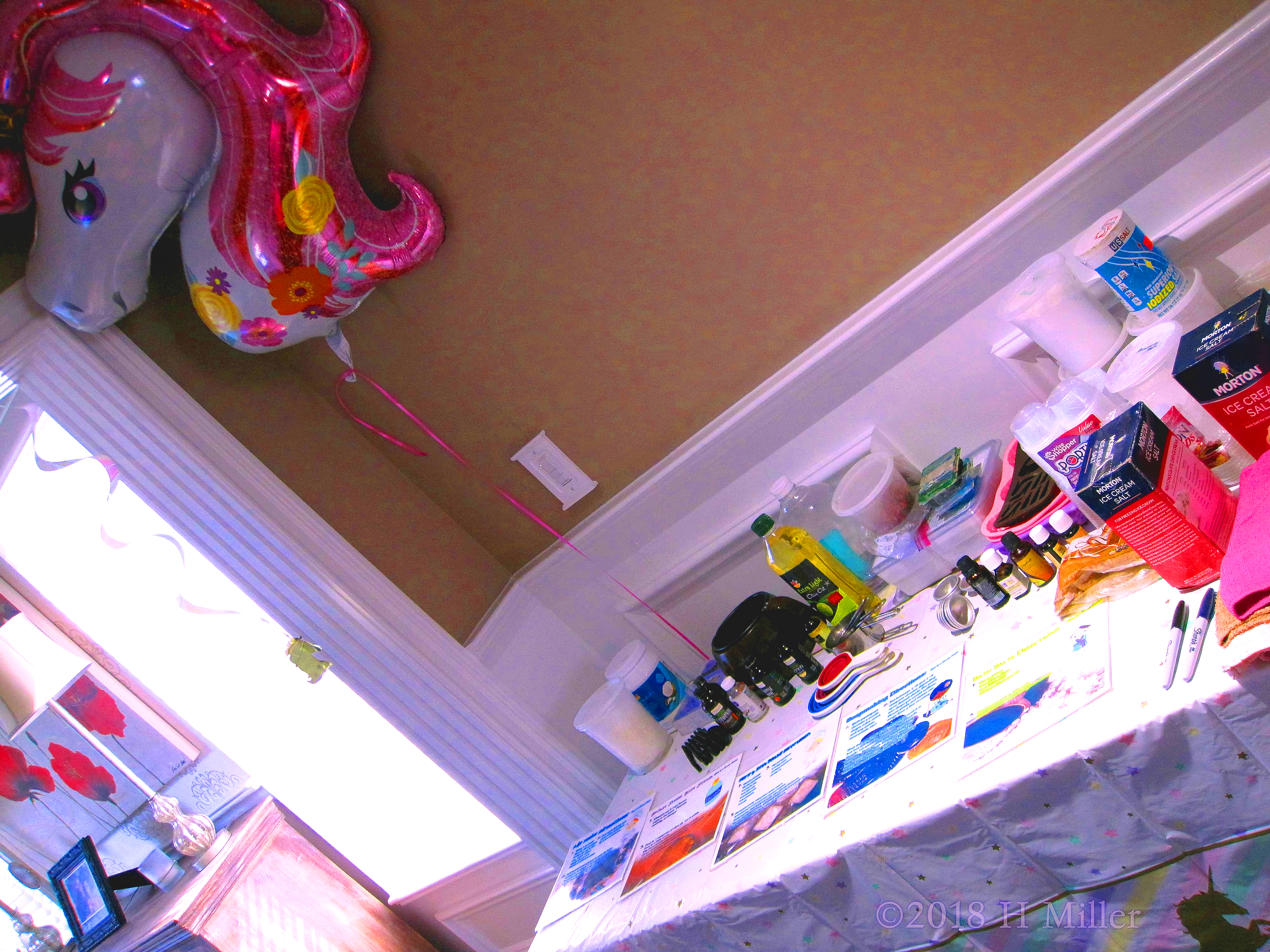 Crafts Activity Table At The Kids Spa Birthday Party! Crafts Activity Table At The Kids Spa Birthday Party!