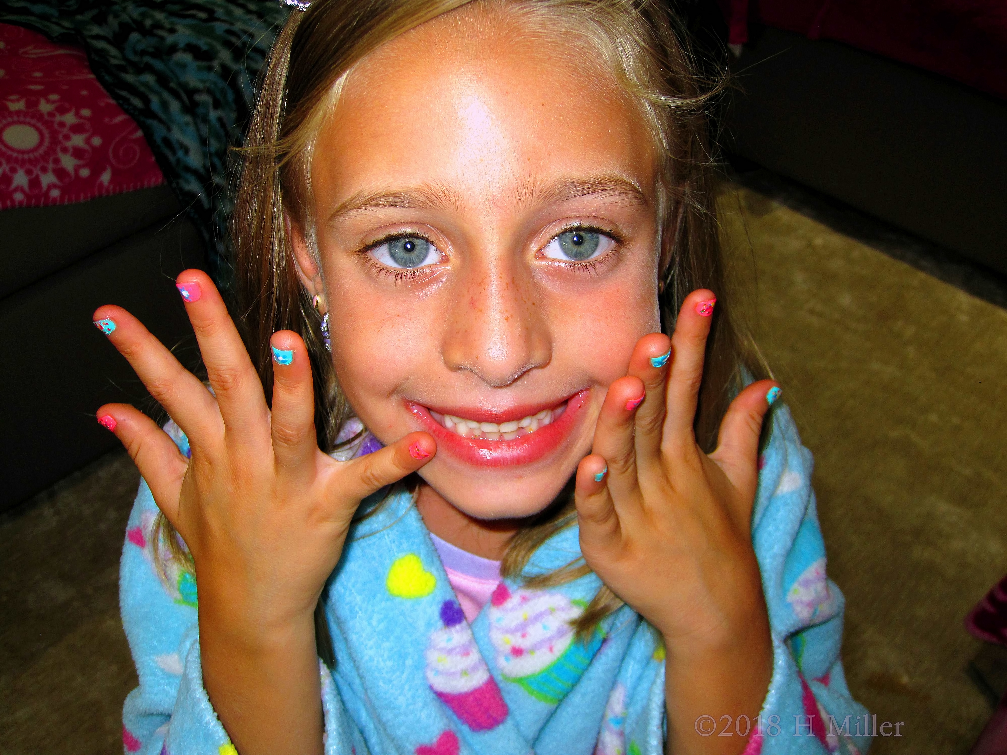 Olivia Smiling Big After Her Pretty Kids Mani! Olivia Smiling Big After Her Pretty Kids Mani!