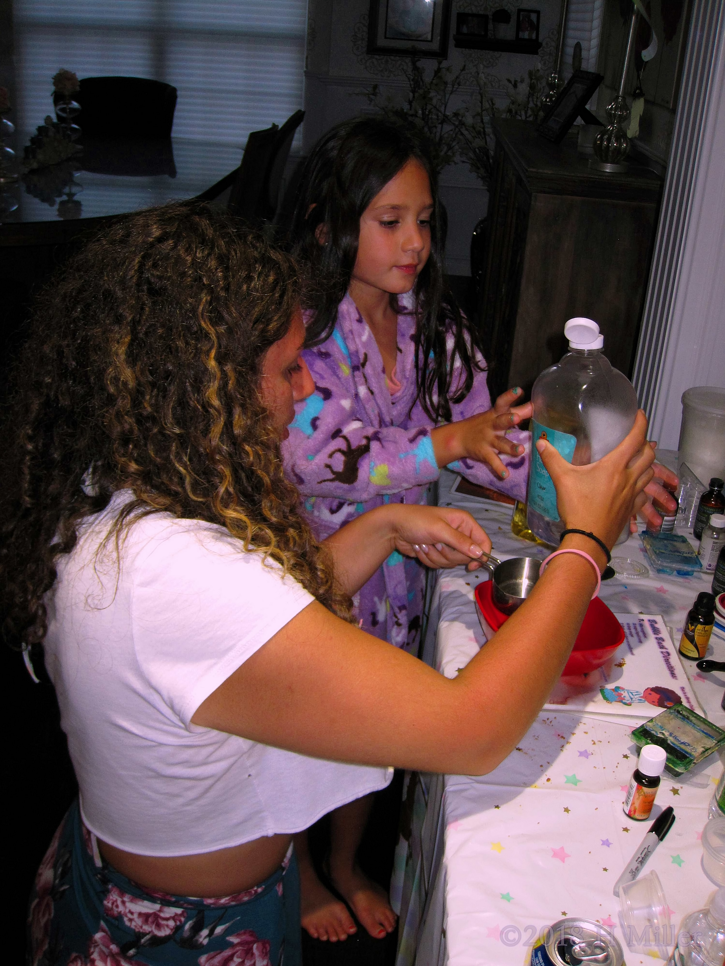 They Make Bubble Bath Kids Crafts With The Help Of The Instruction Cards! They Make Bubble Bath Kids Crafts With The Help Of The Instruction Cards!