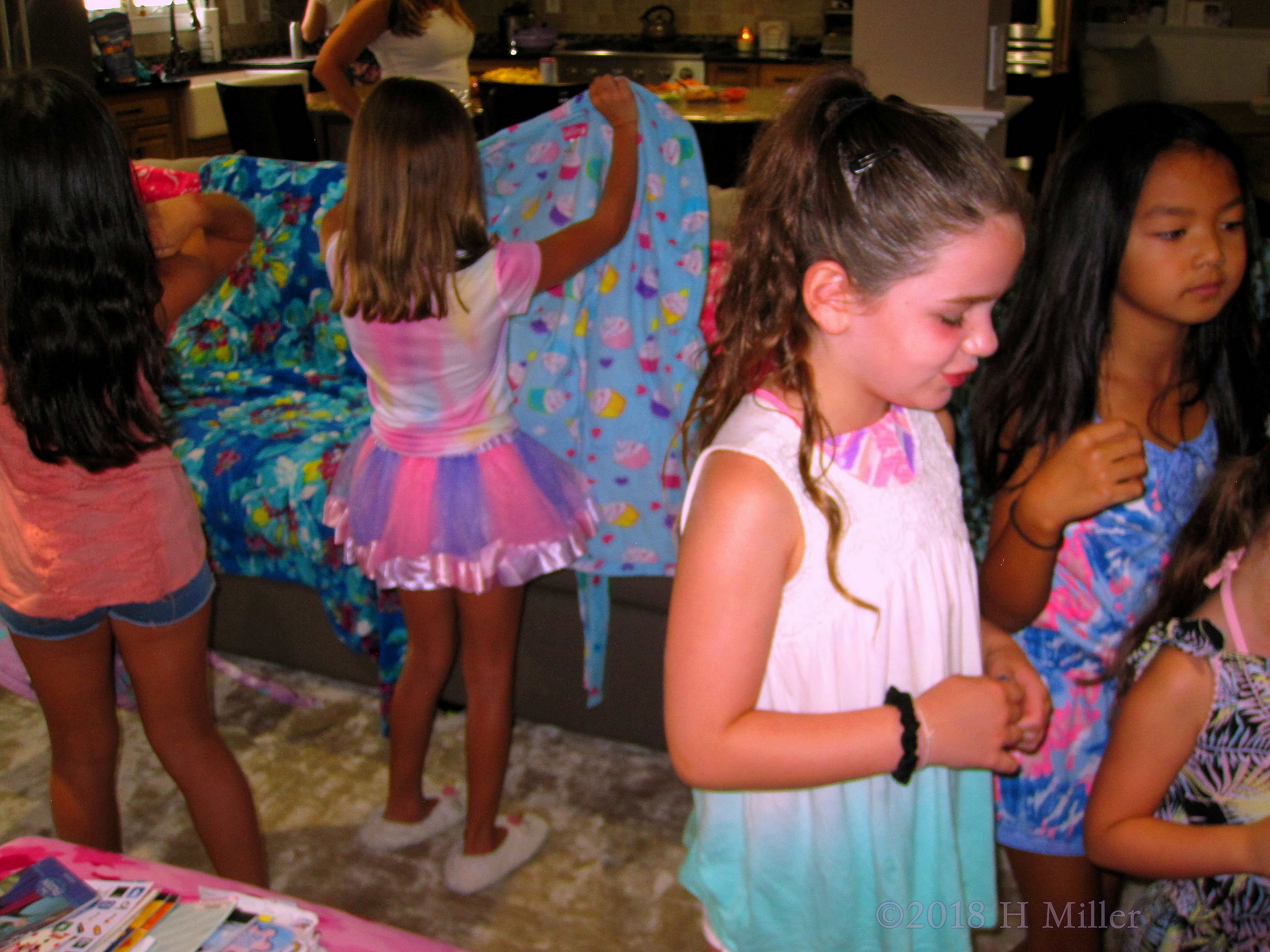 Time To Choose Their Favourite Spa Robe! Time To Choose Their Favourite Spa Robe!