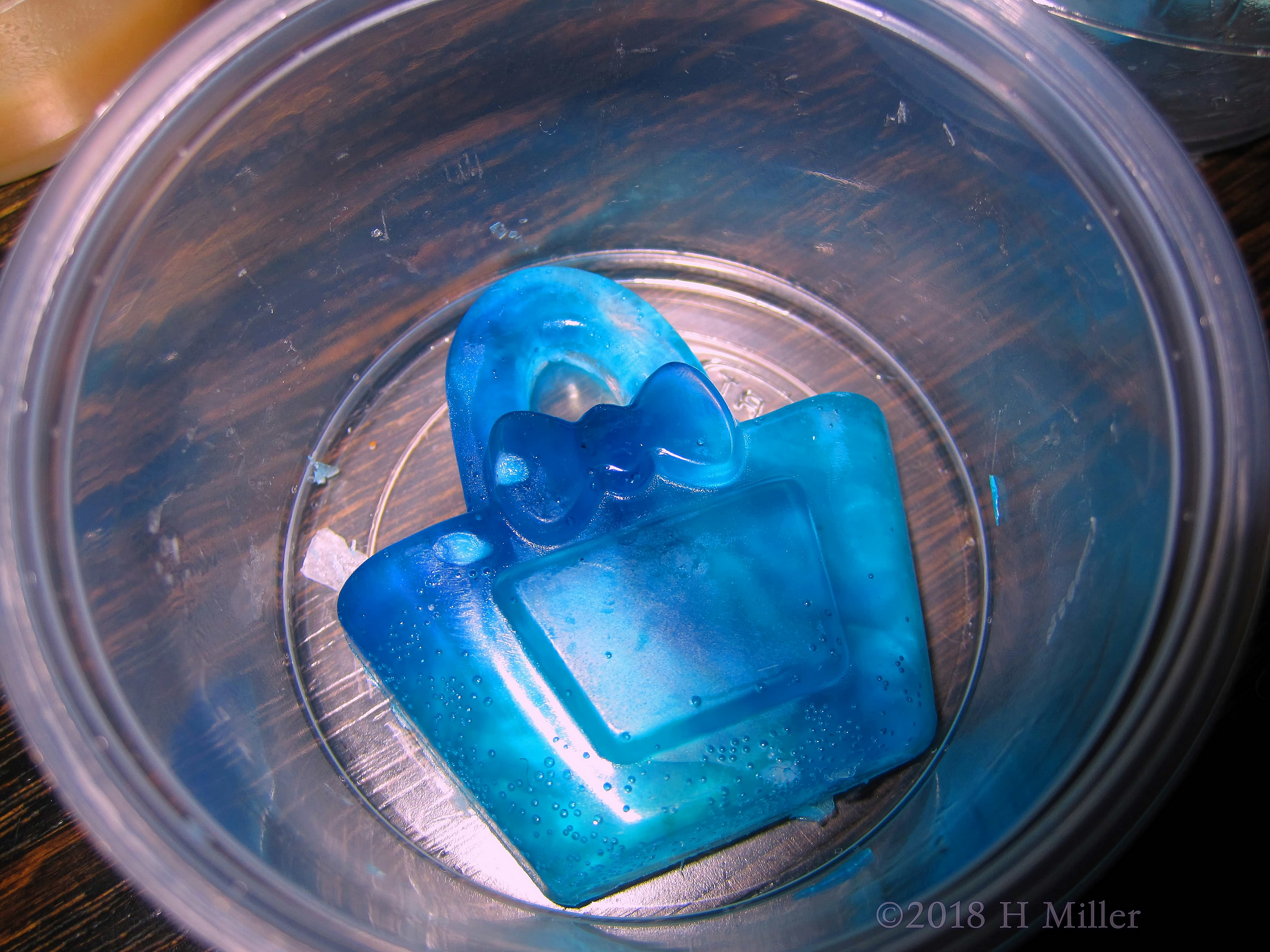 Cute Handbag Soap, A Perfectly Shaped Bar From The Soapmaking Kids Craft Activity. Cute Handbag Soap, A Perfectly Shaped Bar From The Soapmaking Kids Craft Activity.