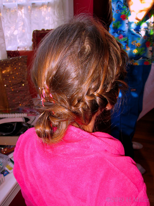 A Closer Look At Cute Braided Girls Hairstyle A Closer Look At Cute Braided Girls Hairstyle
